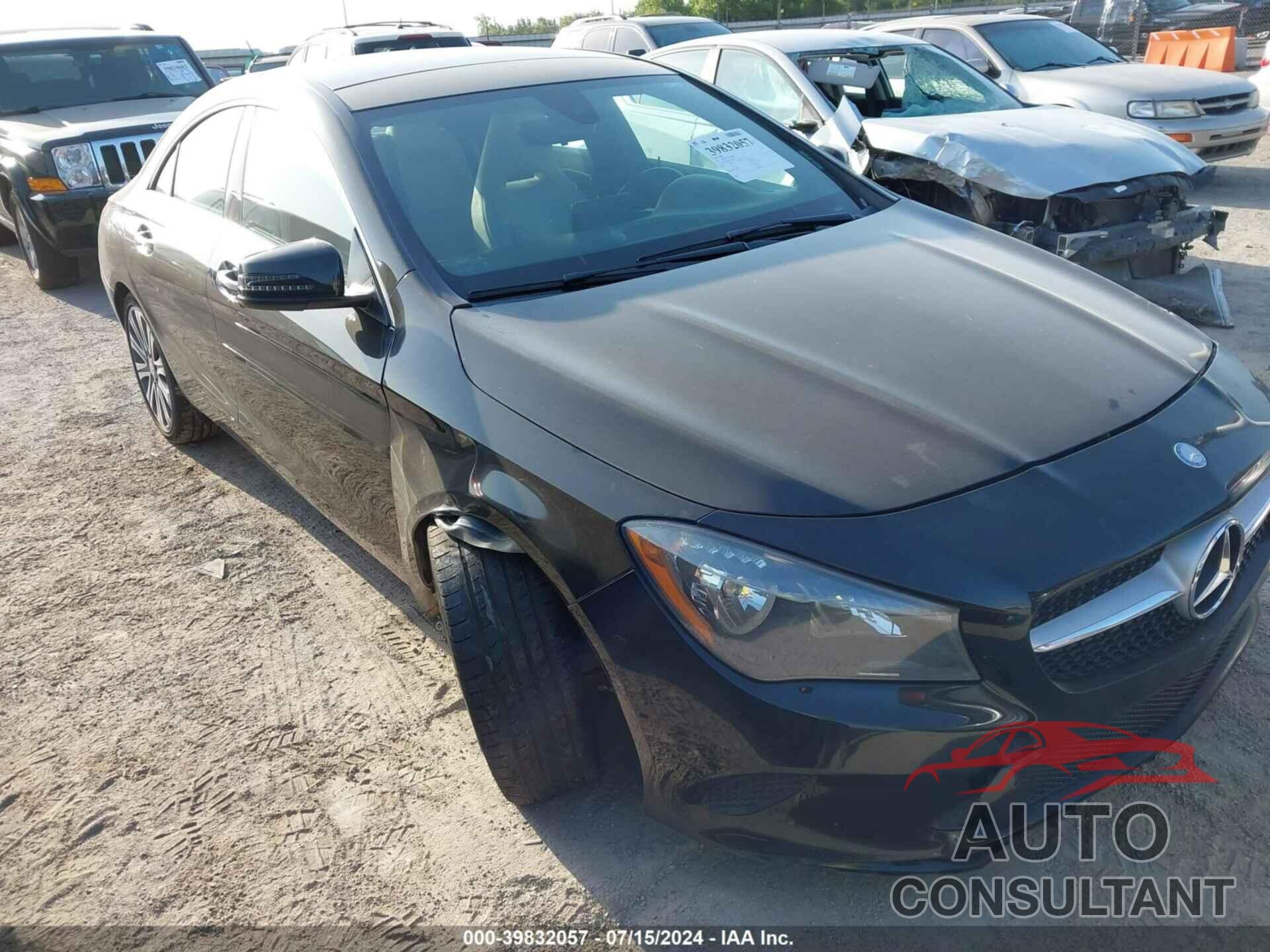 MERCEDES-BENZ CLA 250 2017 - WDDSJ4GB4HN404511