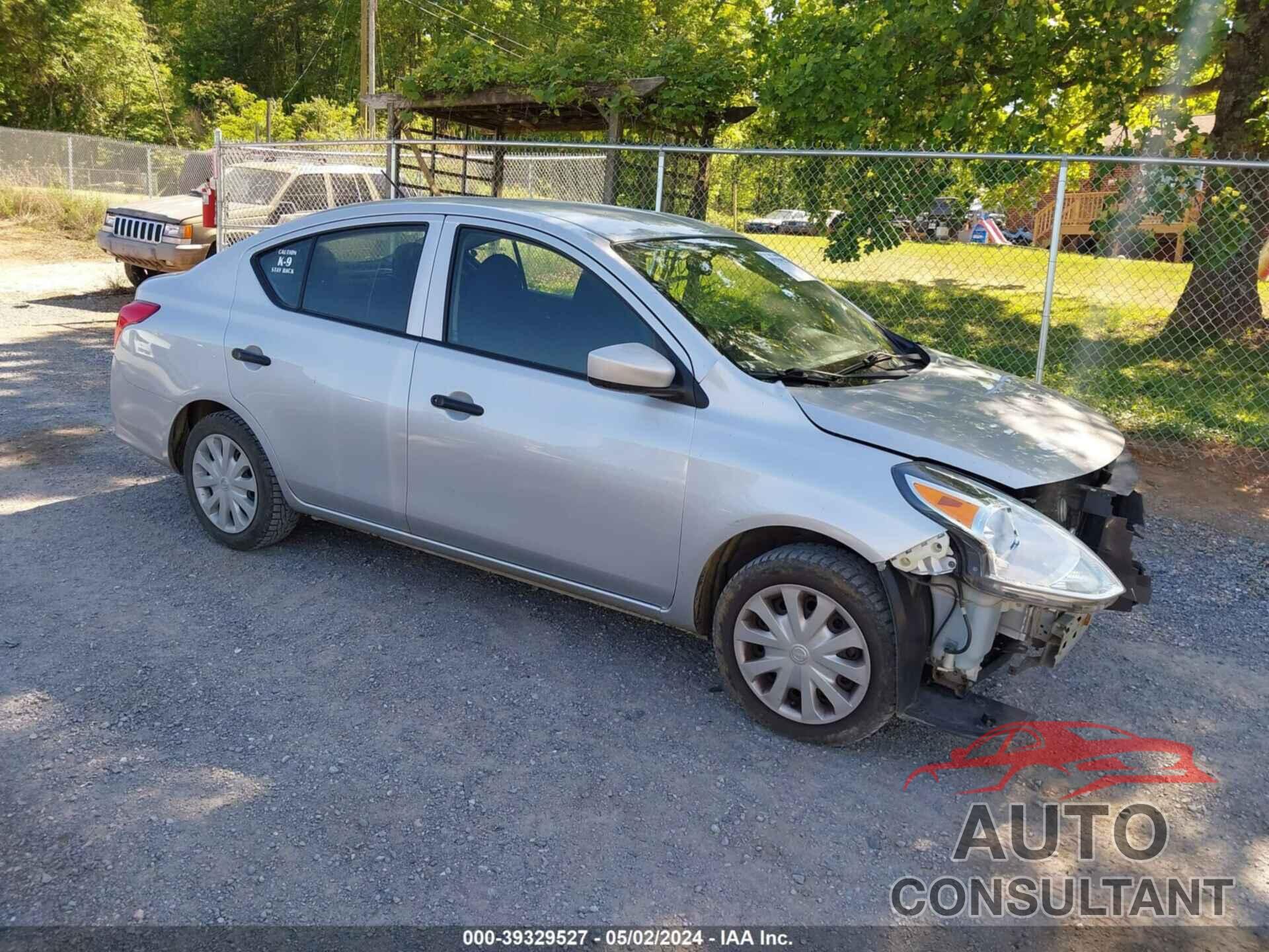 NISSAN VERSA 2017 - 3N1CN7AP8HL820167