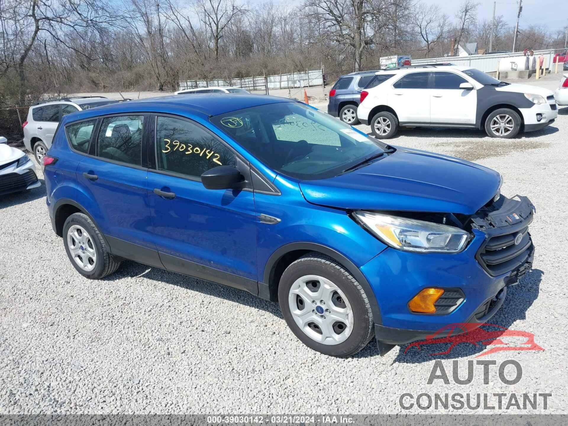 FORD ESCAPE 2017 - 1FMCU0F73HUB87711