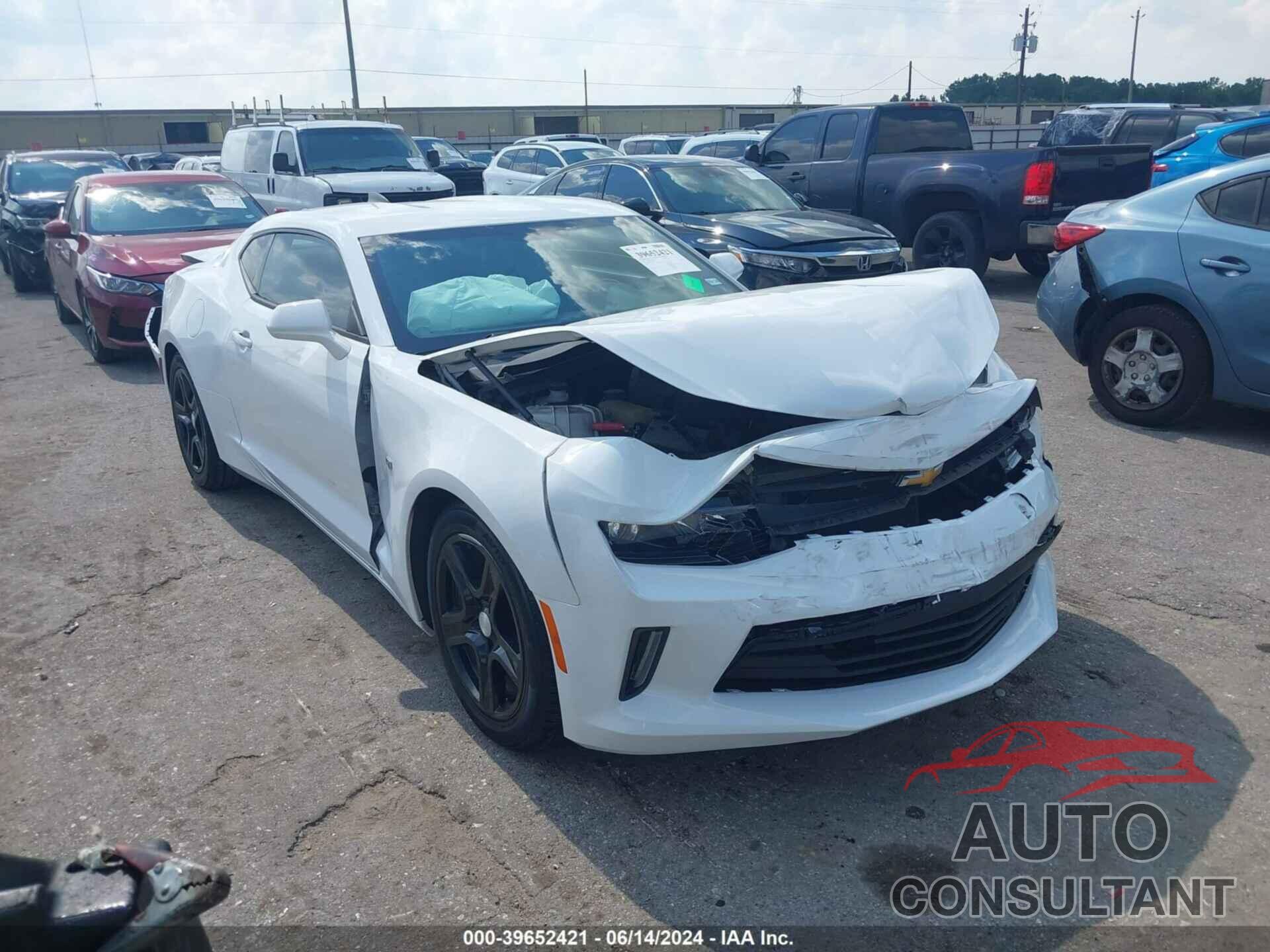 CHEVROLET CAMARO 2018 - 1G1FD1RS1J0123647