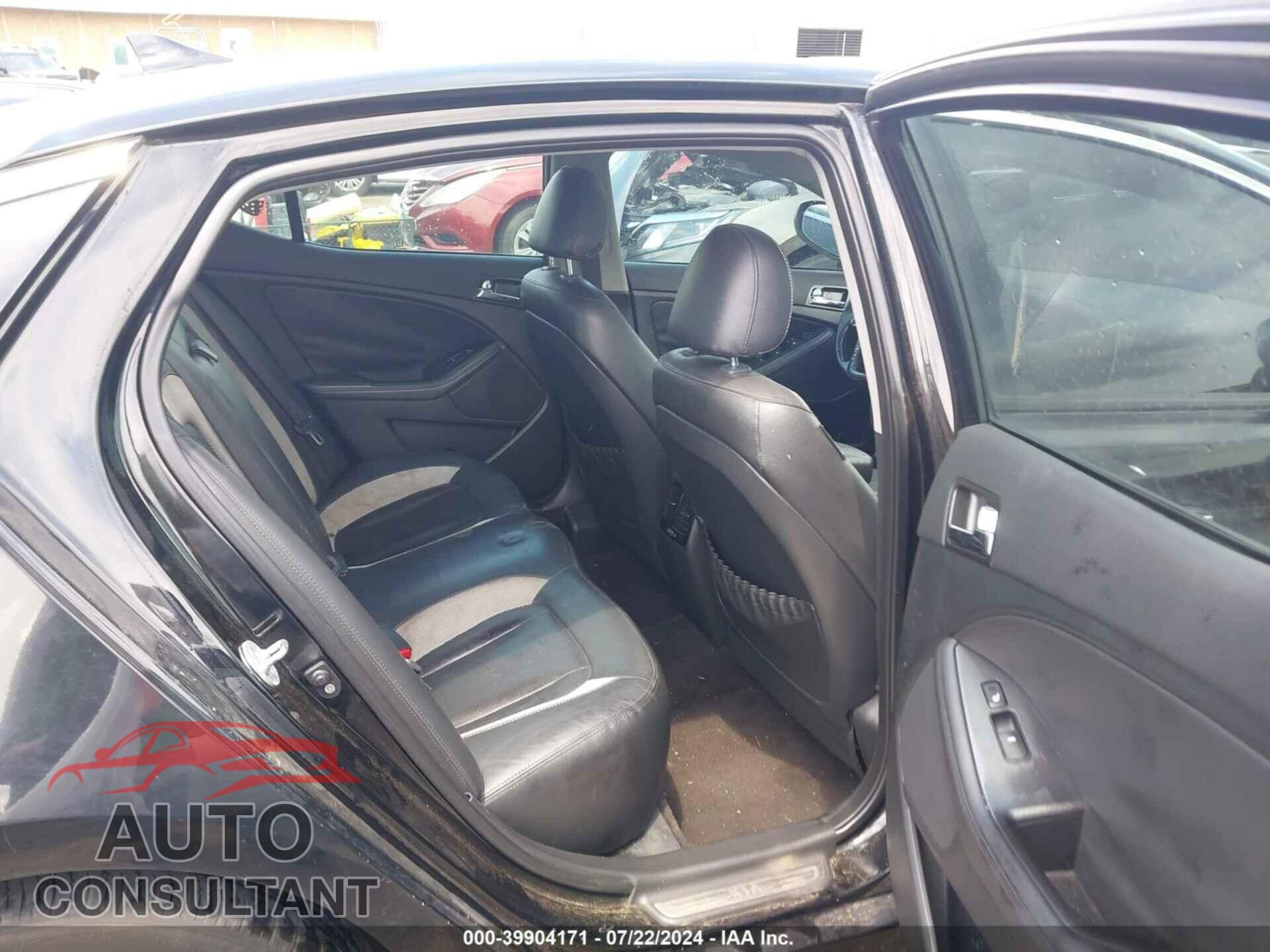 KIA OPTIMA 2011 - KNAGR4A69B5126357