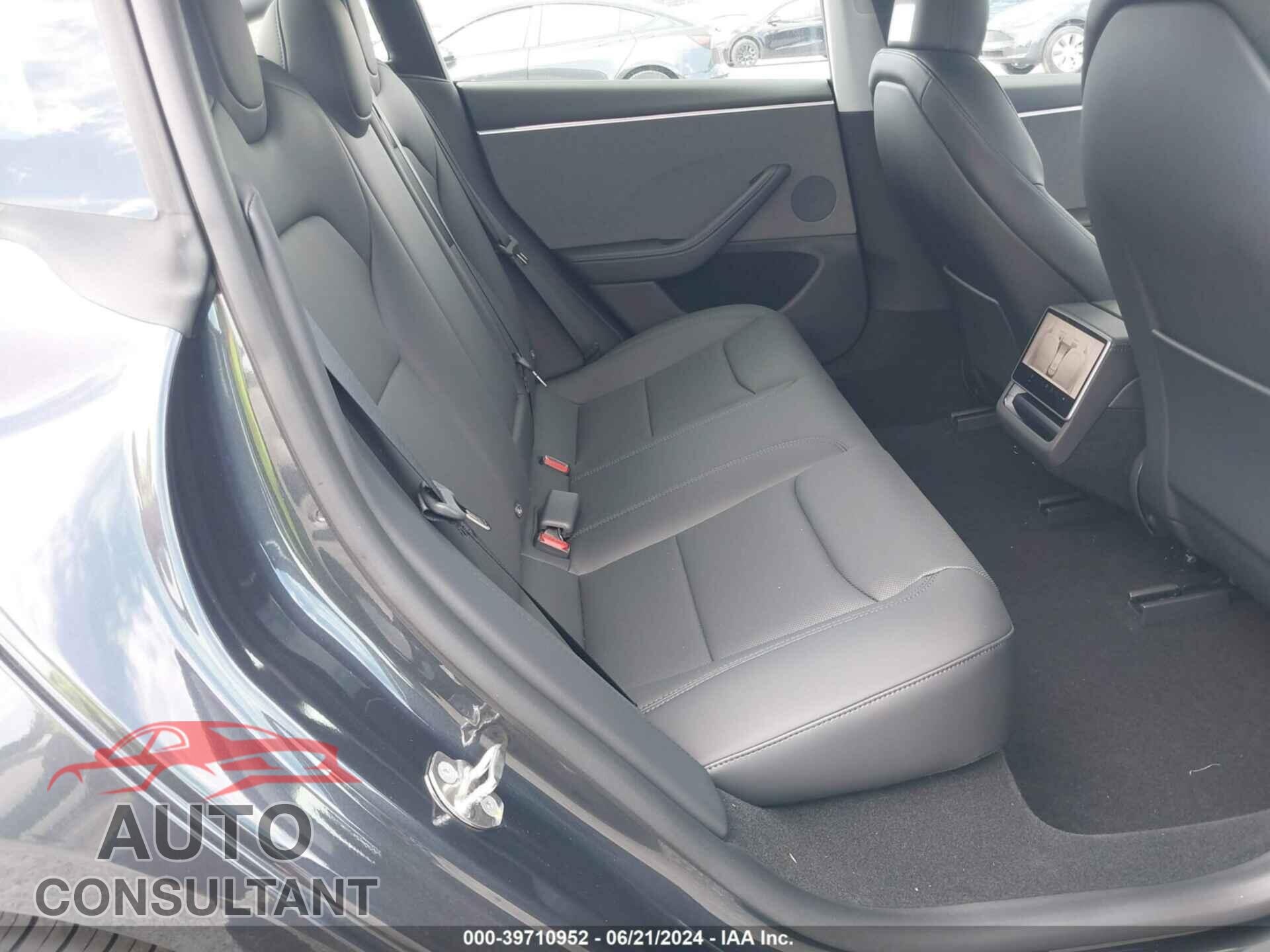TESLA MODEL 3 2024 - 5YJ3E1EA1RF742279