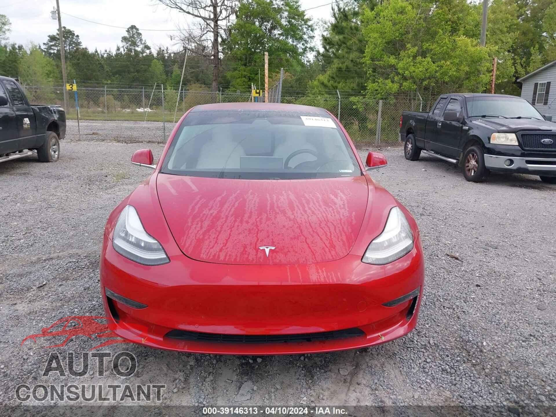 TESLA MODEL 3 2018 - 5YJ3E1EB9JF099533