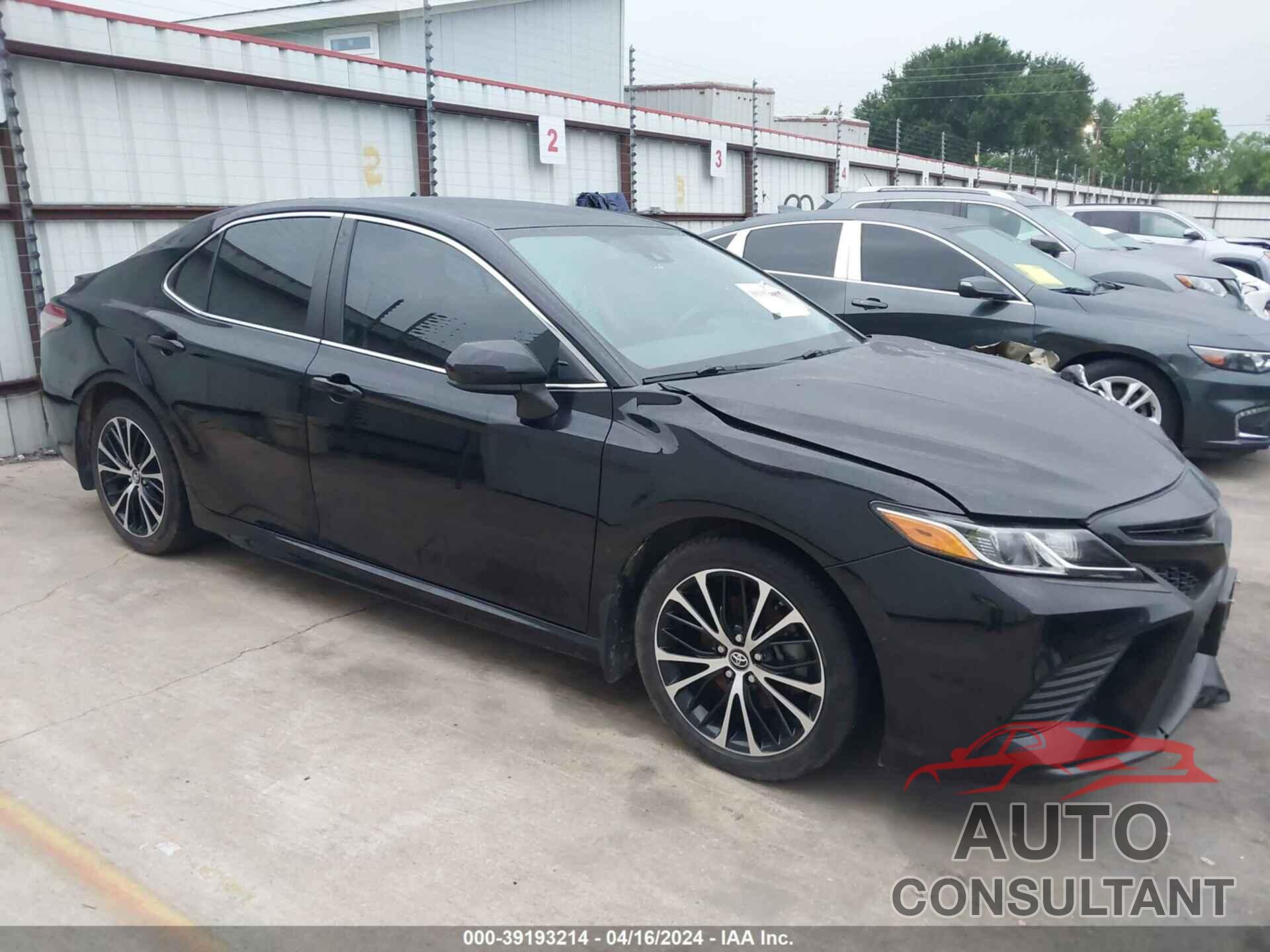 TOYOTA CAMRY 2019 - 4T1B11HK0KU852650