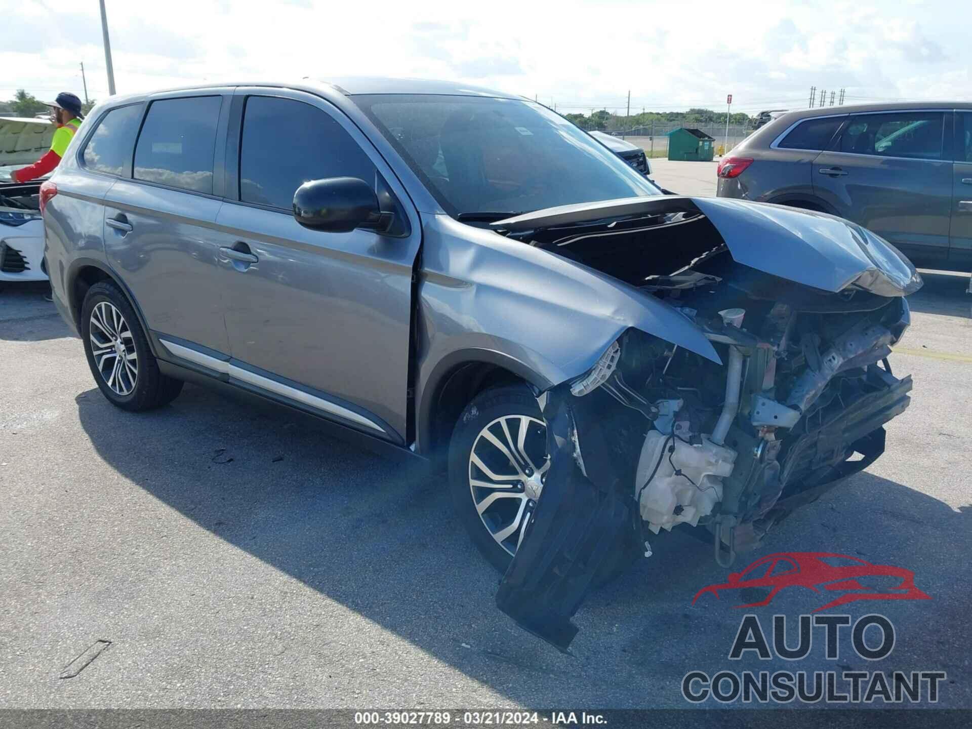 MITSUBISHI OUTLANDER 2018 - JA4AD2A32JZ060446