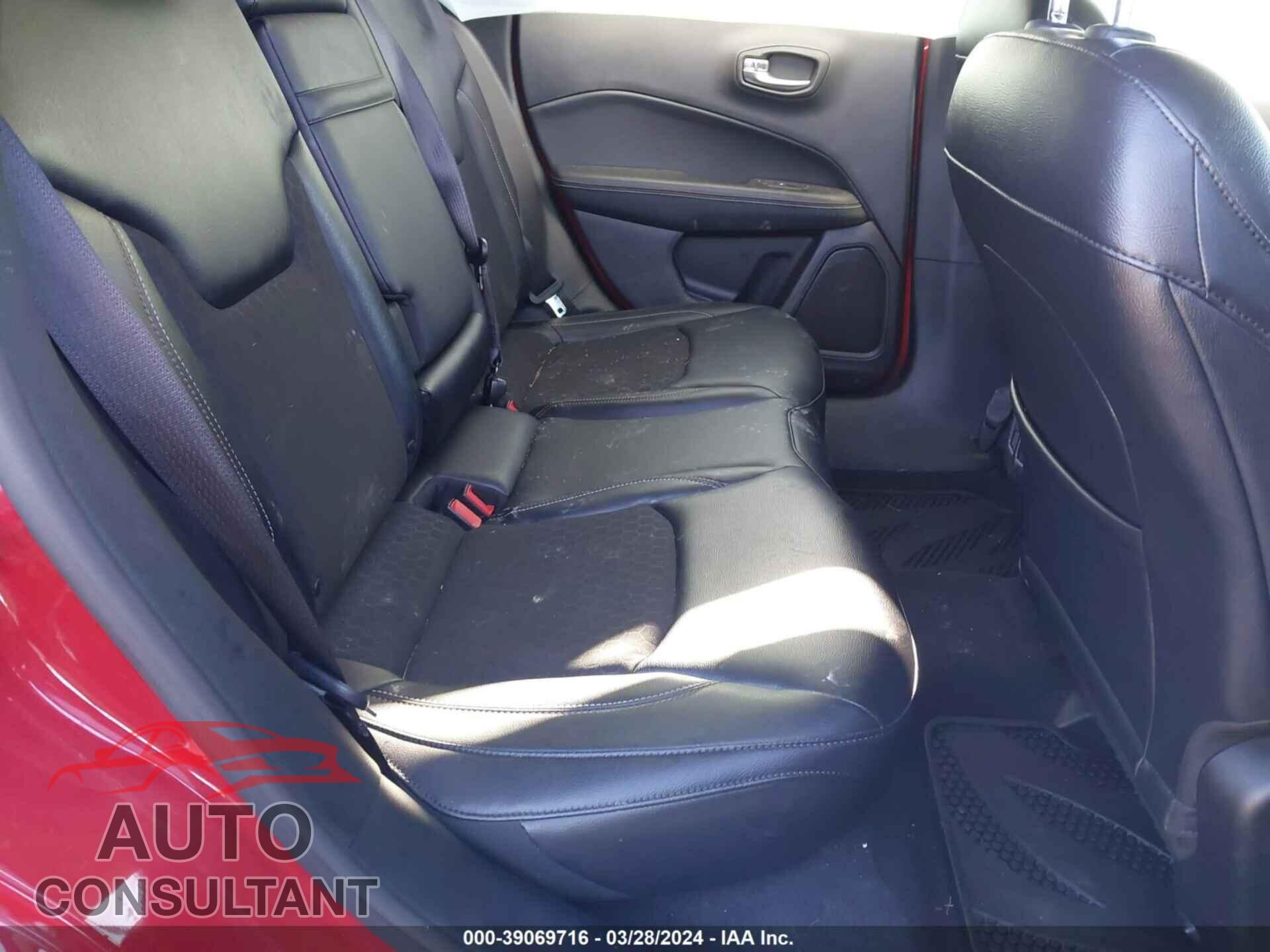JEEP COMPASS 2017 - 3C4NJCBB2HT632564