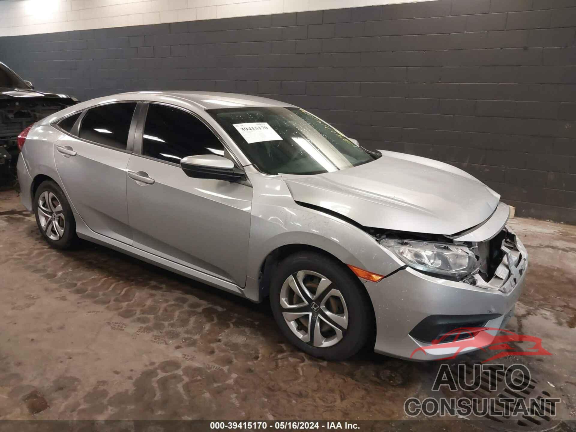 HONDA CIVIC 2018 - 2HGFC2F57JH550505