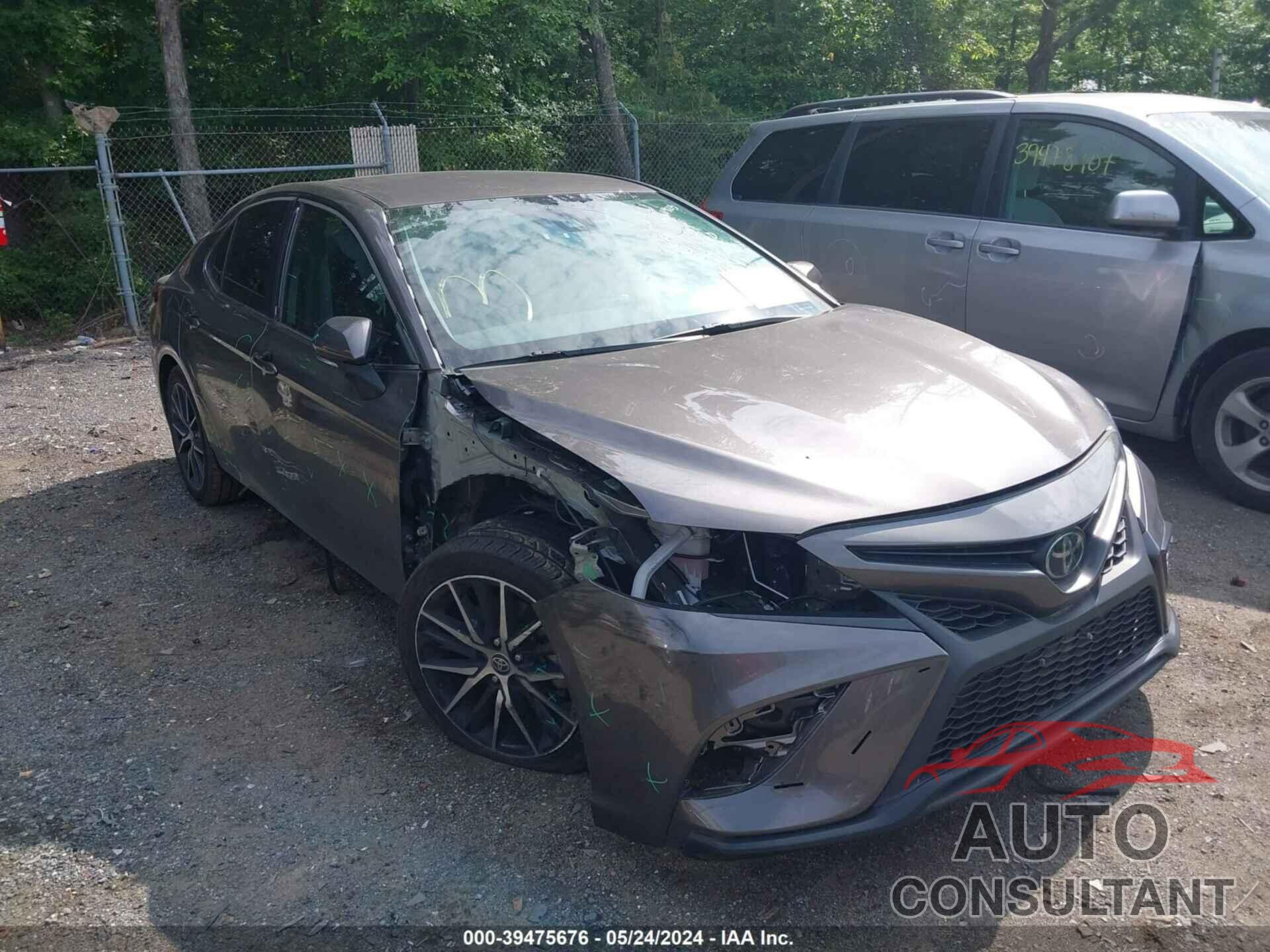 TOYOTA CAMRY 2022 - 4T1G11AK8NU060380