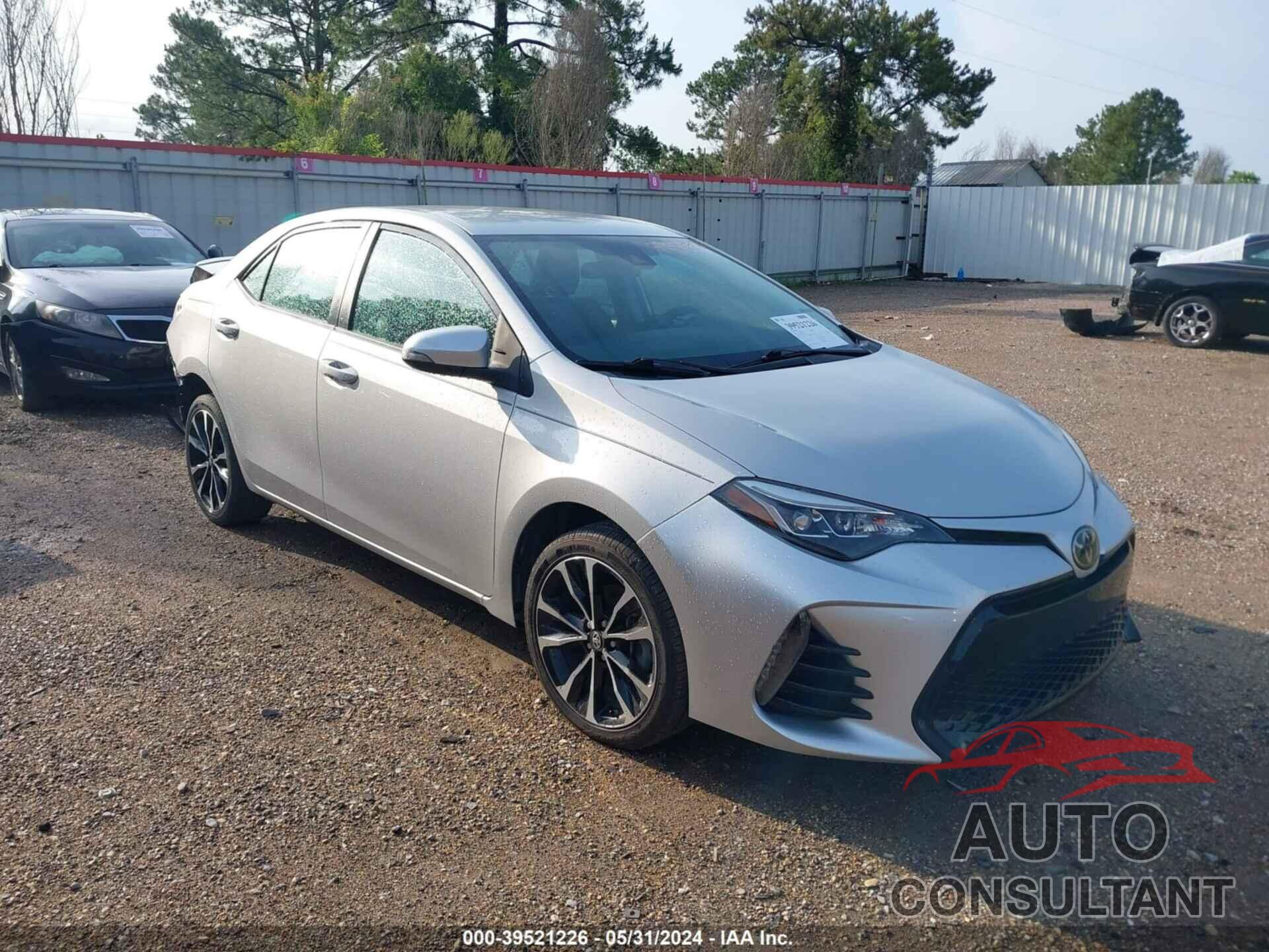 TOYOTA COROLLA 2018 - 5YFBURHE0JP821401