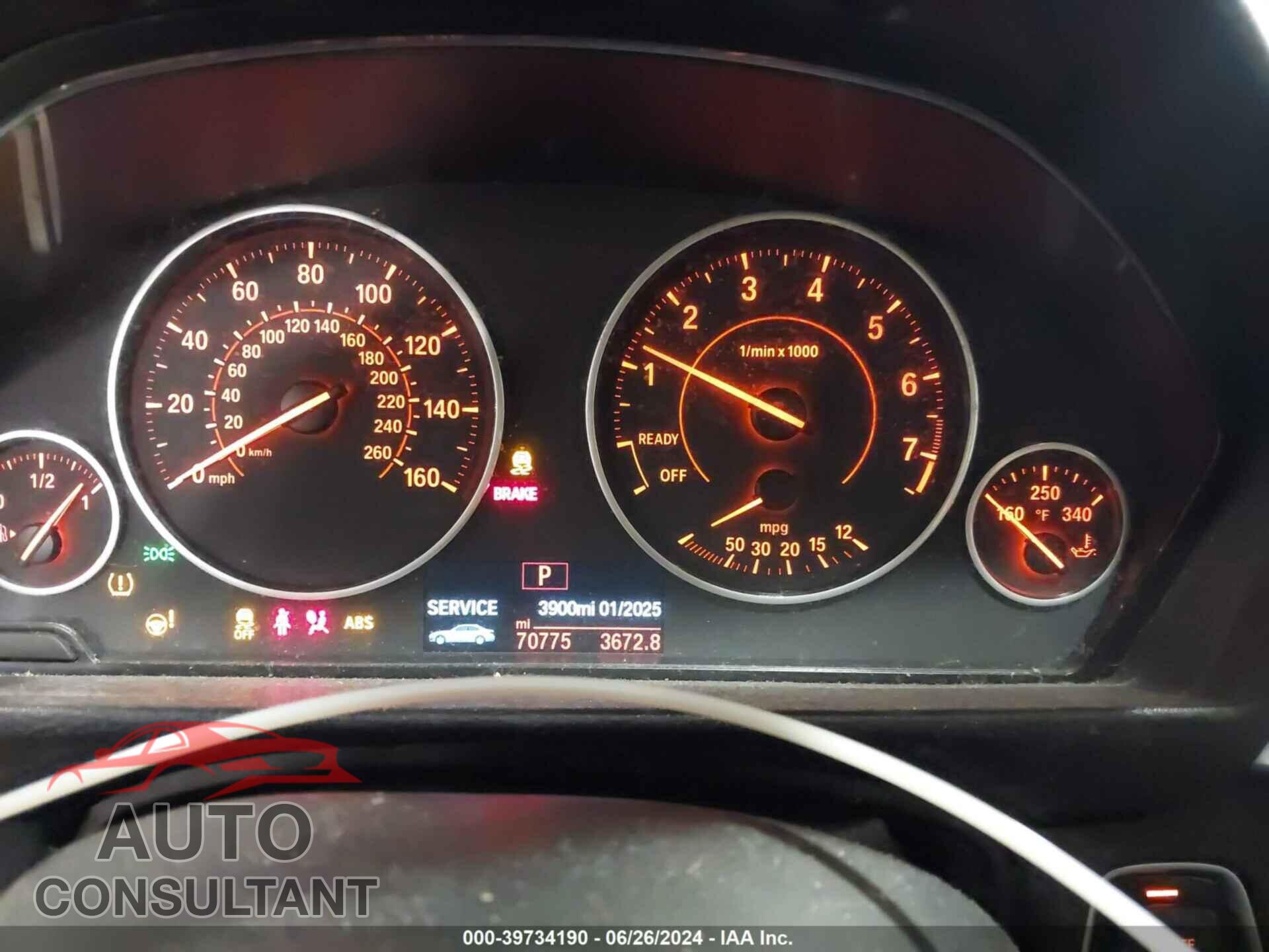 BMW 328I 2016 - WBA8E3G54GNU04551