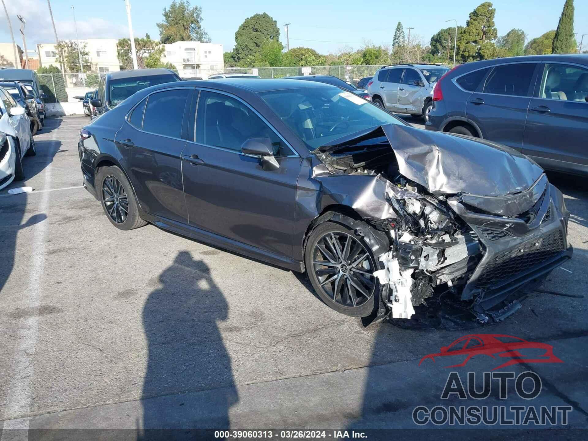 TOYOTA CAMRY 2022 - 4T1G31AK1NU588210
