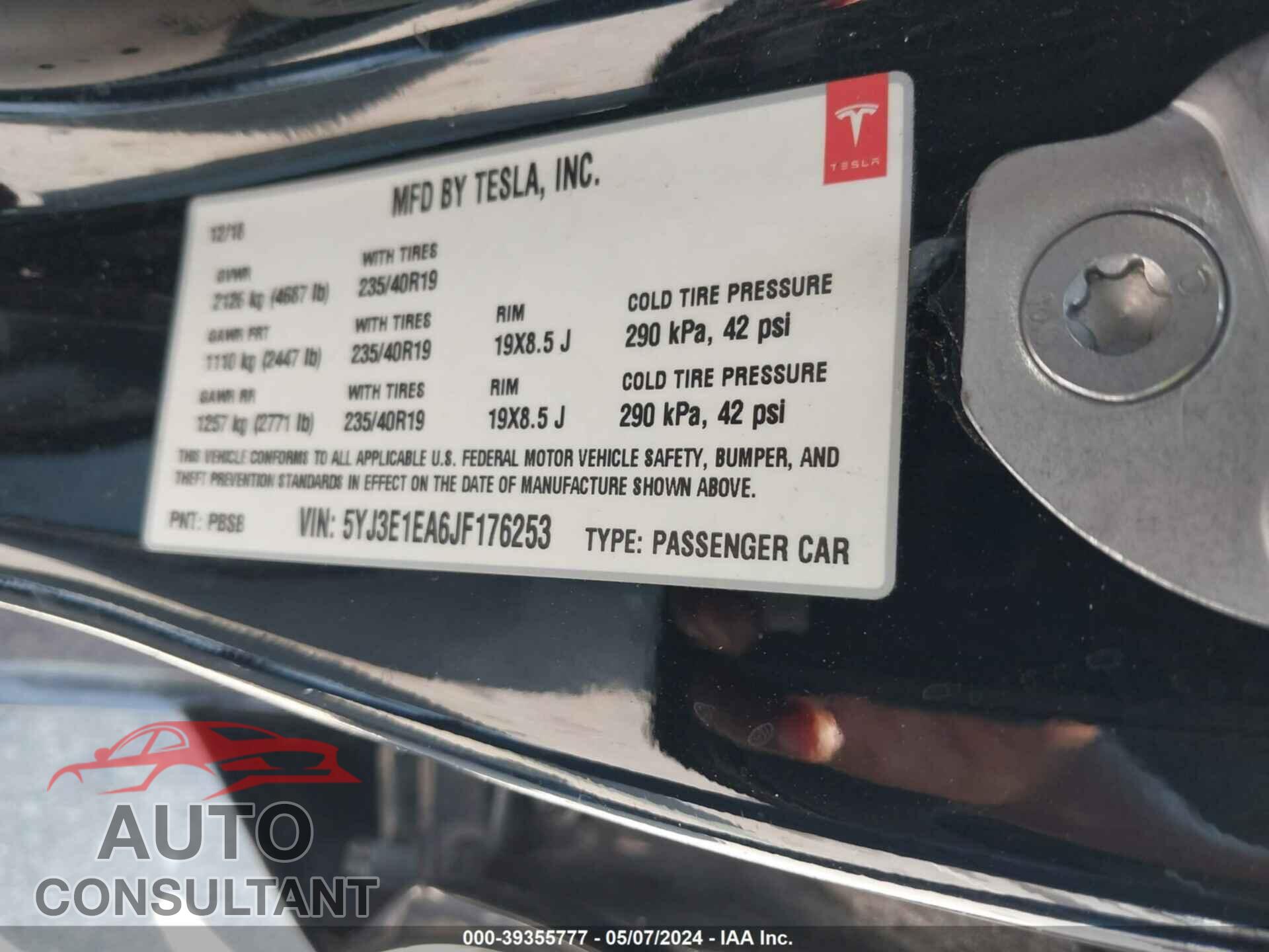 TESLA MODEL 3 2018 - 5YJ3E1EA6JF176253