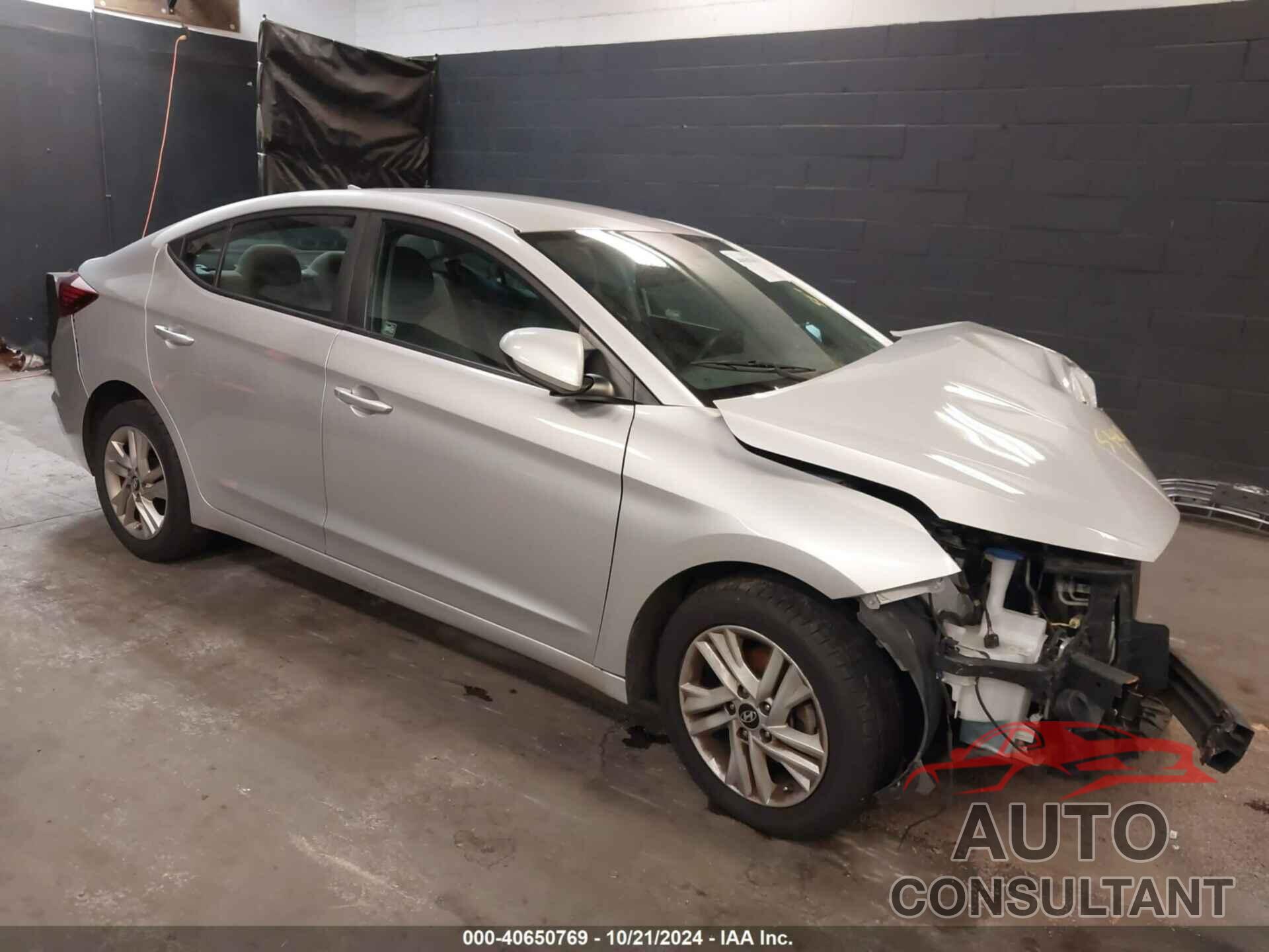 HYUNDAI ELANTRA 2019 - 5NPD84LF7KH440174