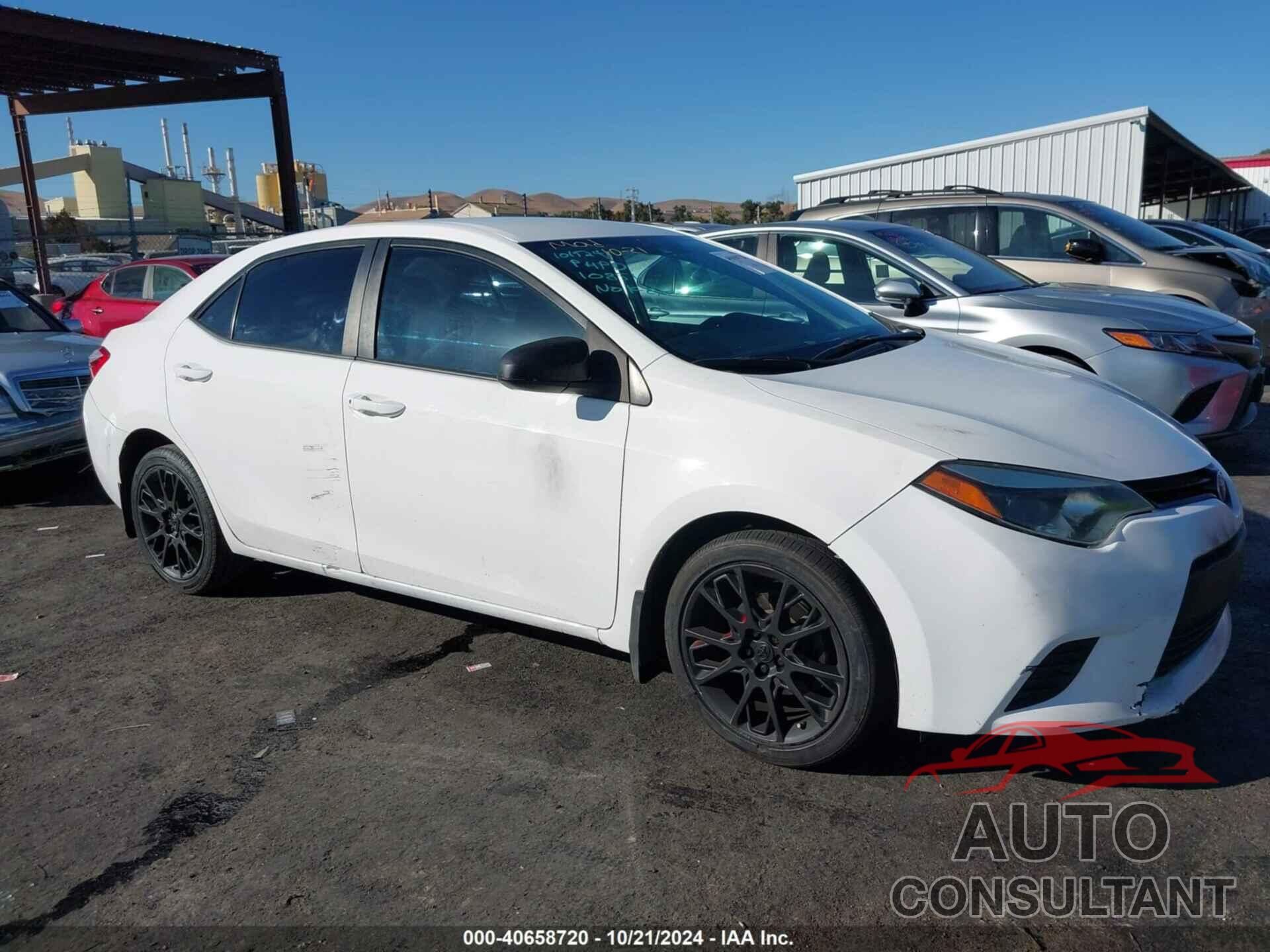 TOYOTA COROLLA 2015 - 5YFBURHE0FP263329