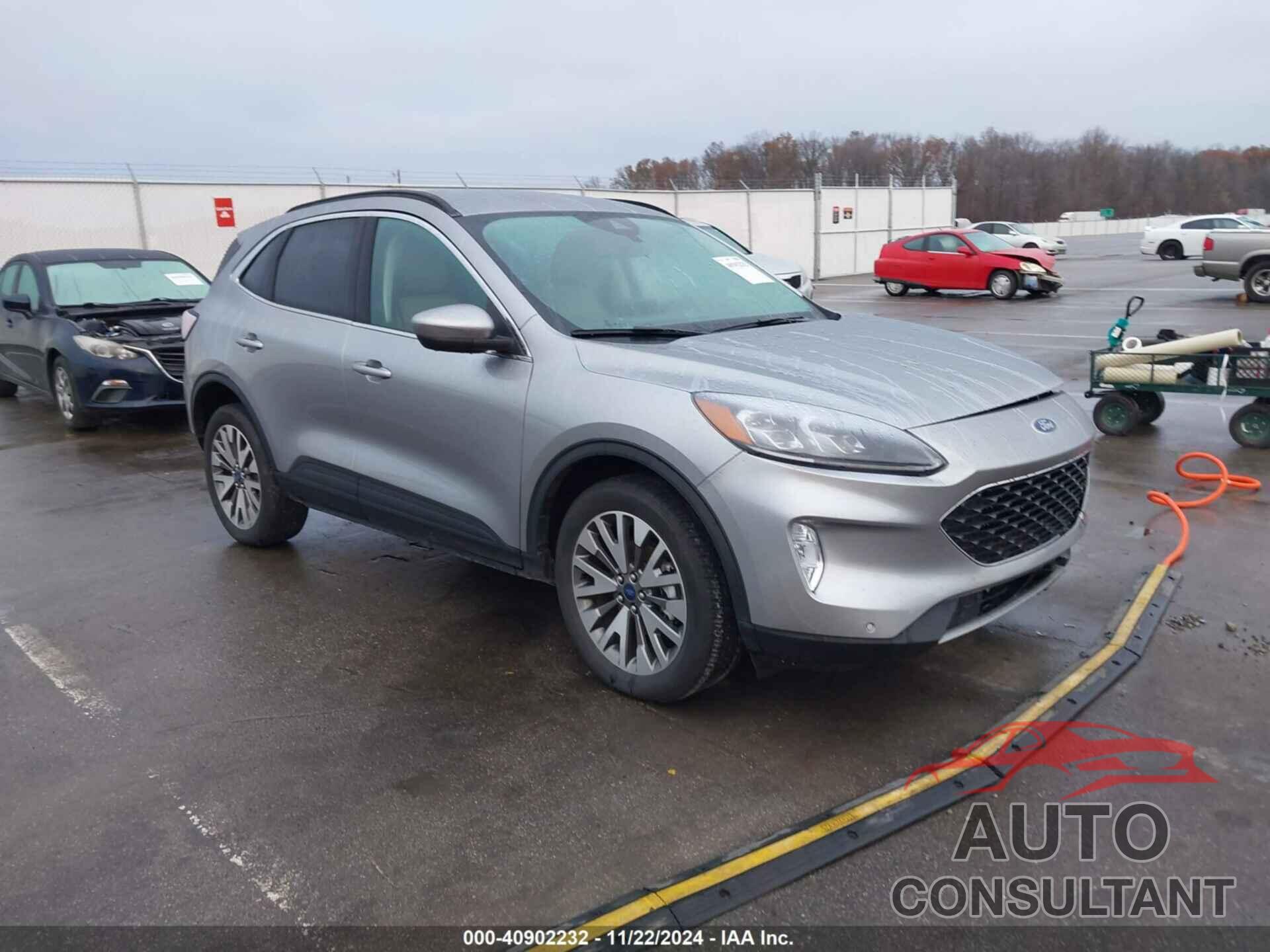 FORD ESCAPE 2022 - 1FMCU9J95NUA71225