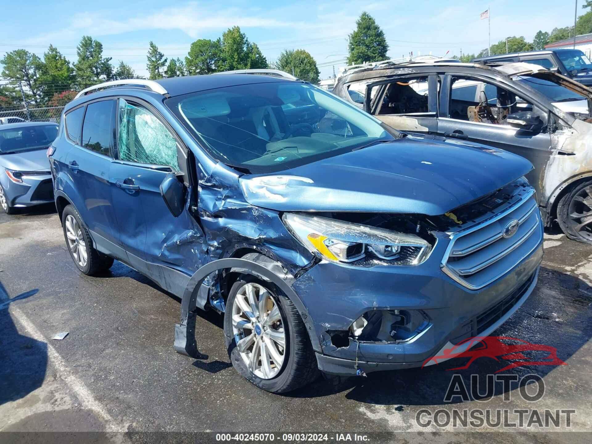 FORD ESCAPE 2018 - 1FMCU0J91JUB35220