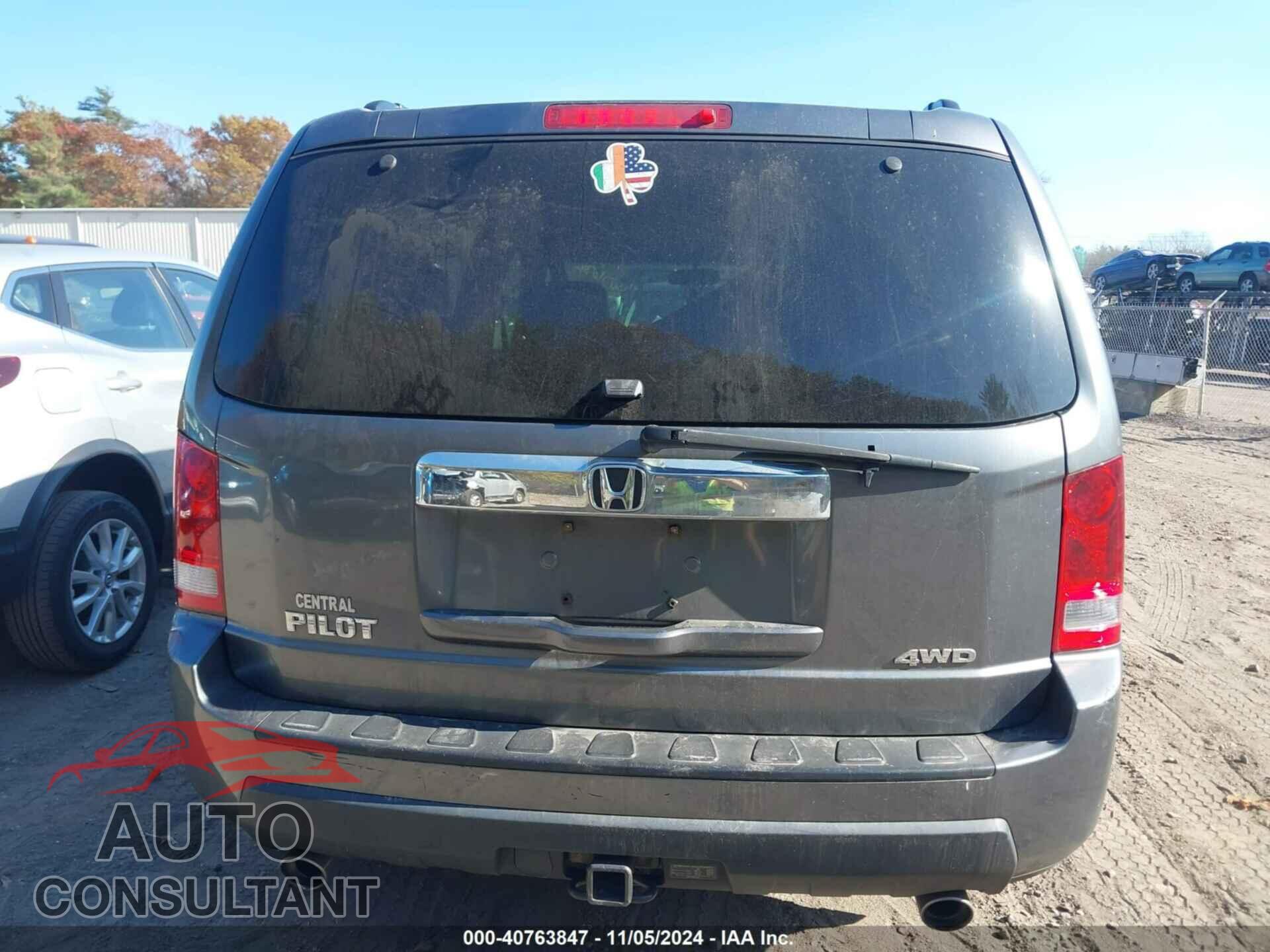 HONDA PILOT 2011 - 5FNYF4H45BB098754