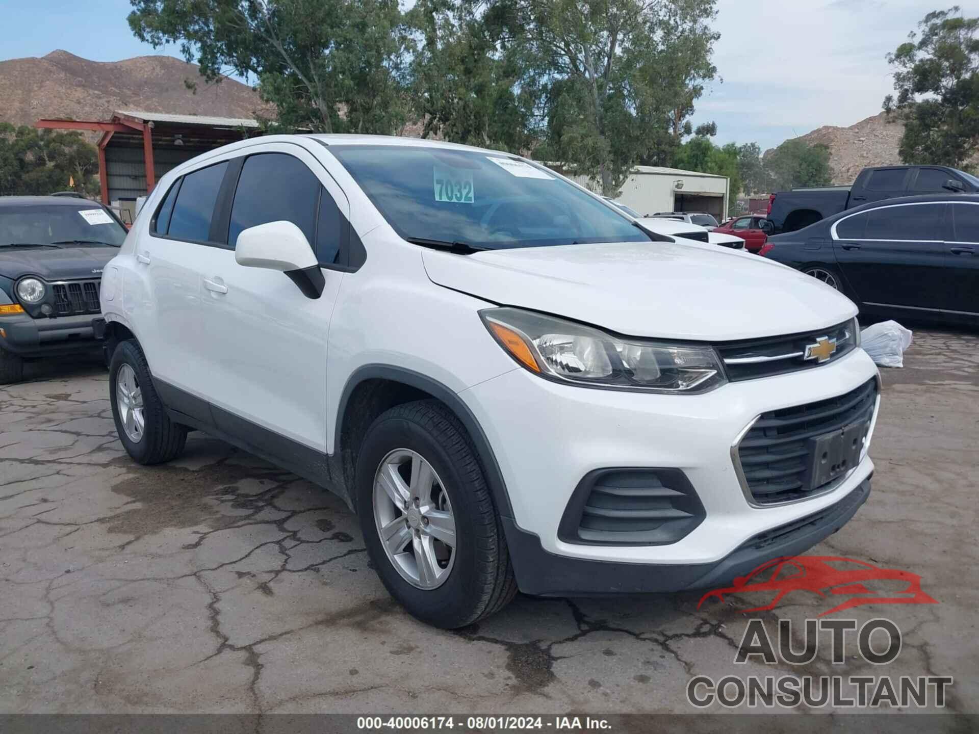 CHEVROLET TRAX 2017 - 3GNCJNSB0HL239866