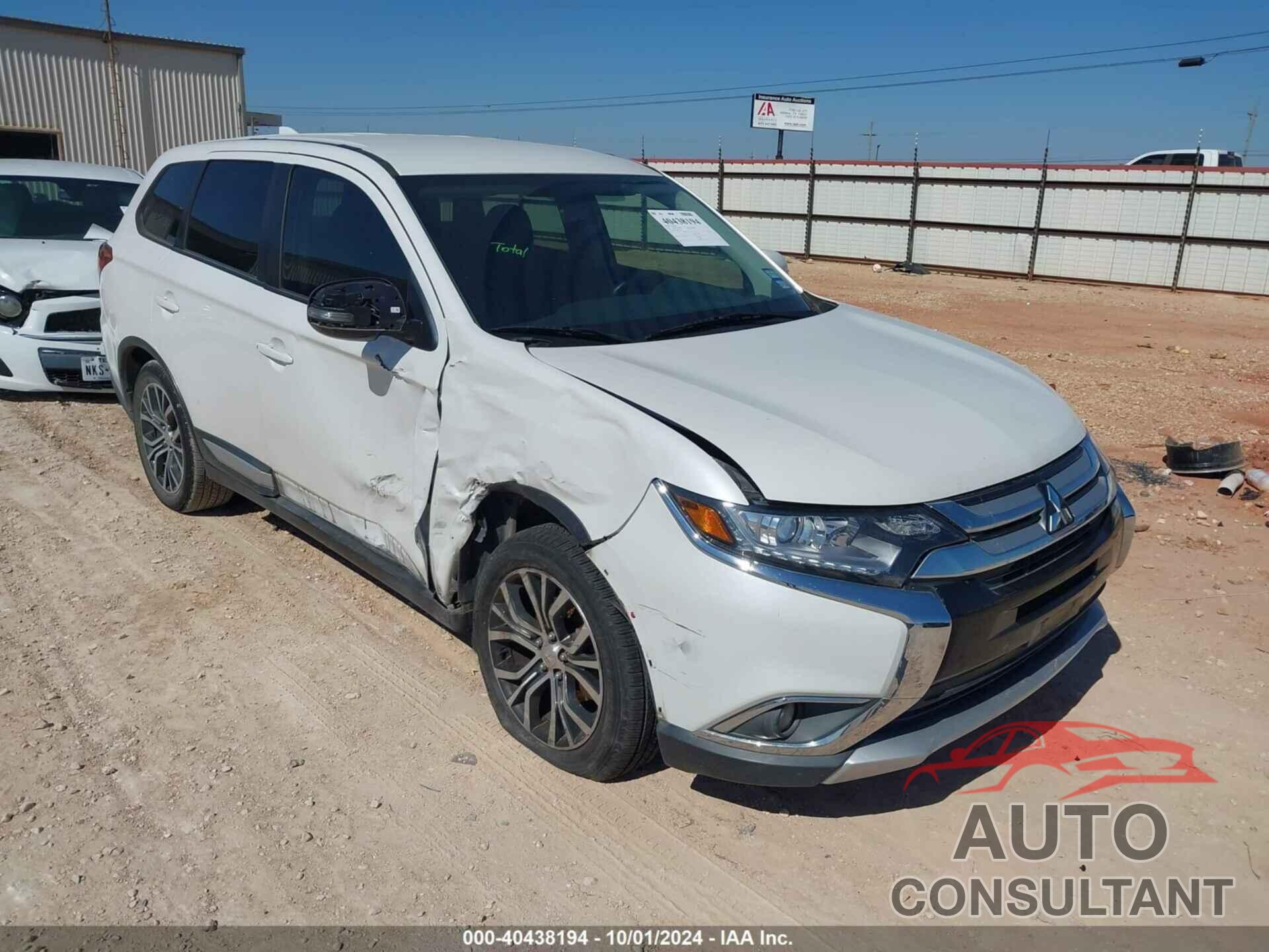 MITSUBISHI OUTLANDER 2018 - JA4AD3A39JZ024095