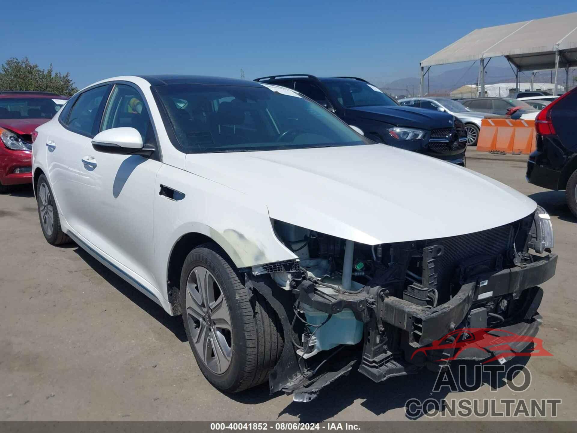 KIA OPTIMA PLUG-IN HYBRID 2017 - KNAGV4LDXH5013338