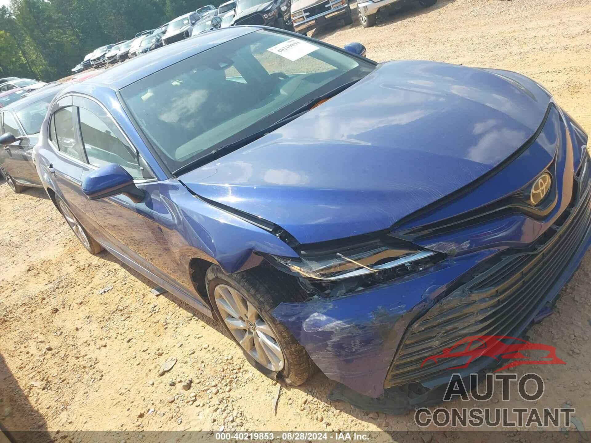 TOYOTA CAMRY 2018 - 4T1B11HK4JU660582