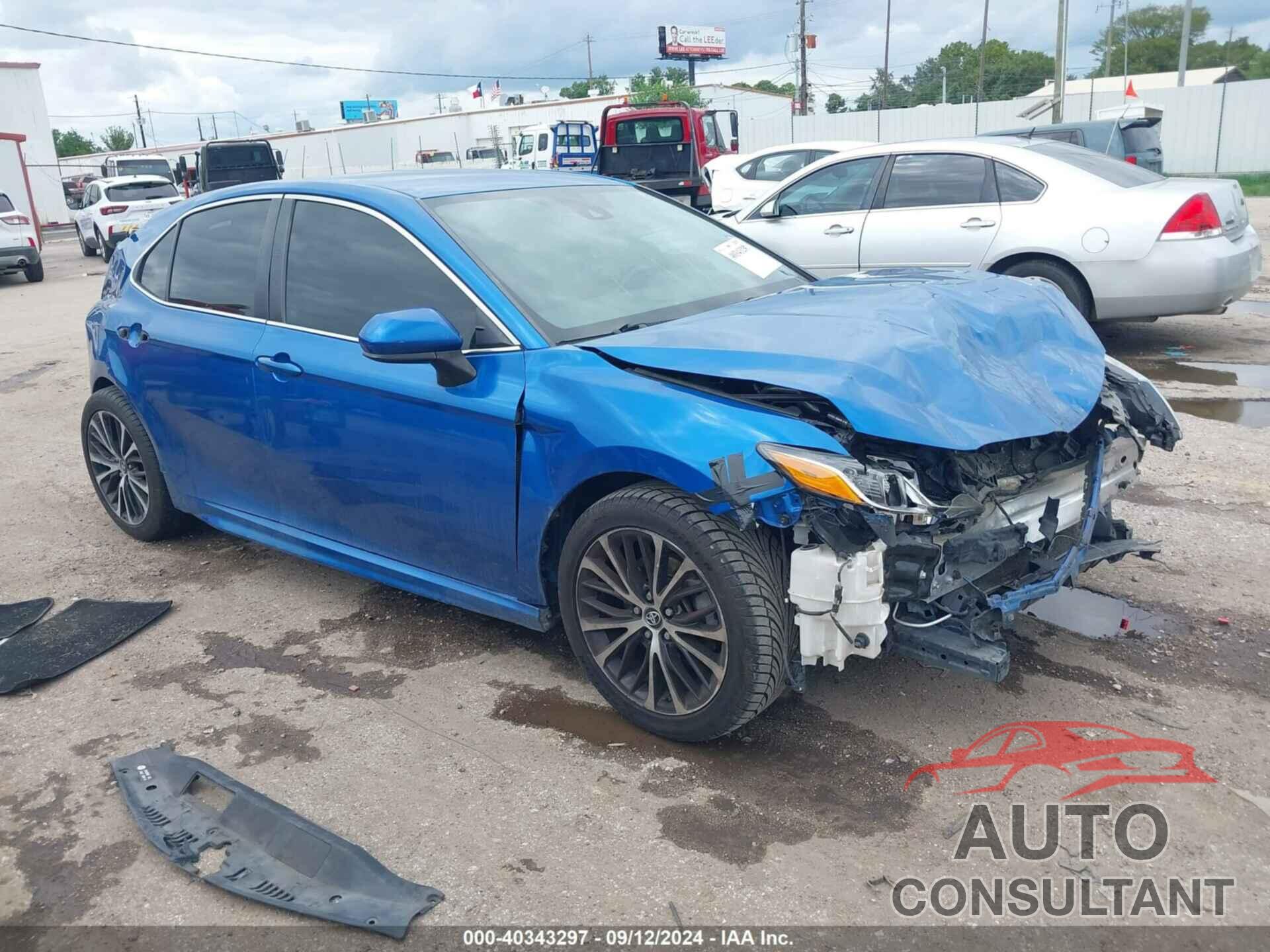 TOYOTA CAMRY 2019 - 4T1B11HK4KU176784