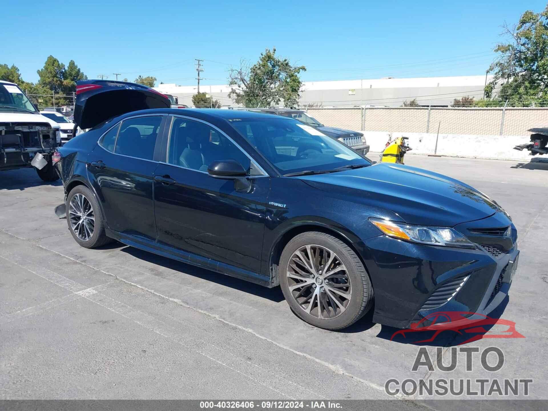 TOYOTA CAMRY HYBRID 2018 - 4T1B21HK0JU006353