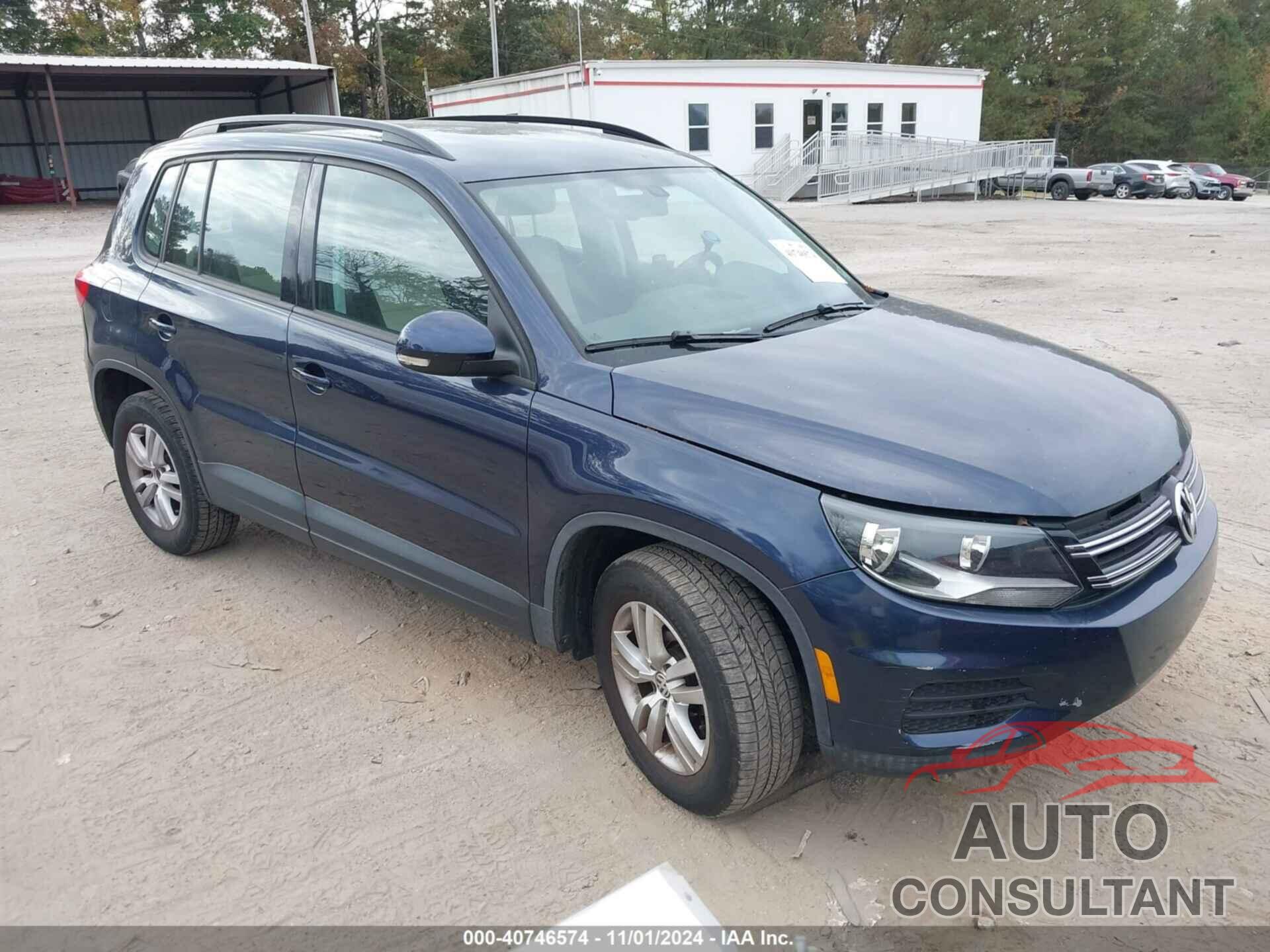 VOLKSWAGEN TIGUAN 2016 - WVGBV7AX3GW588882