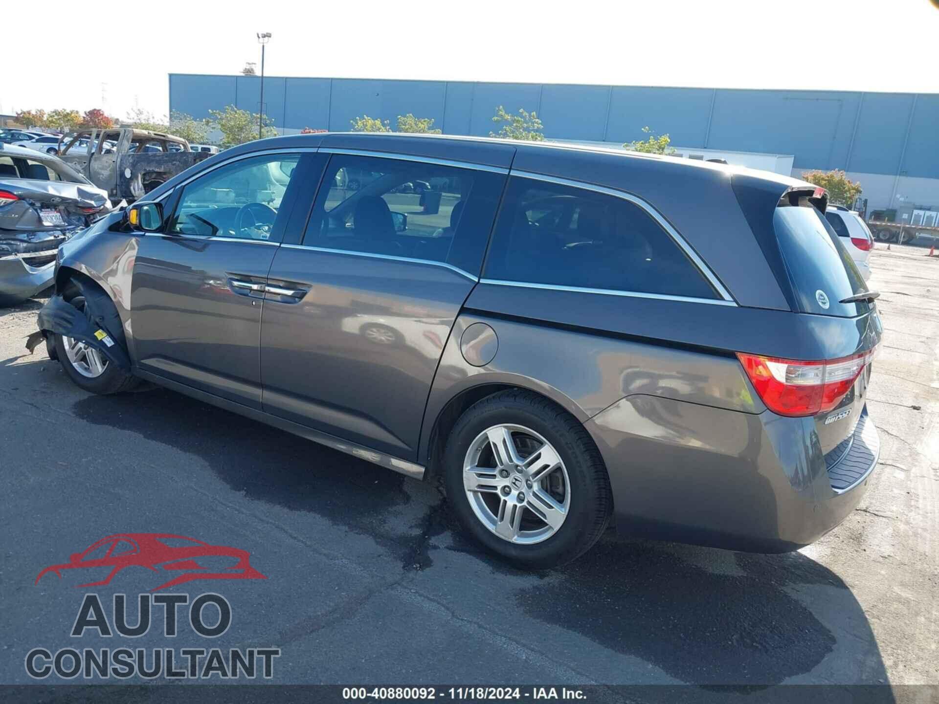 HONDA ODYSSEY 2013 - 5FNRL5H90DB072483