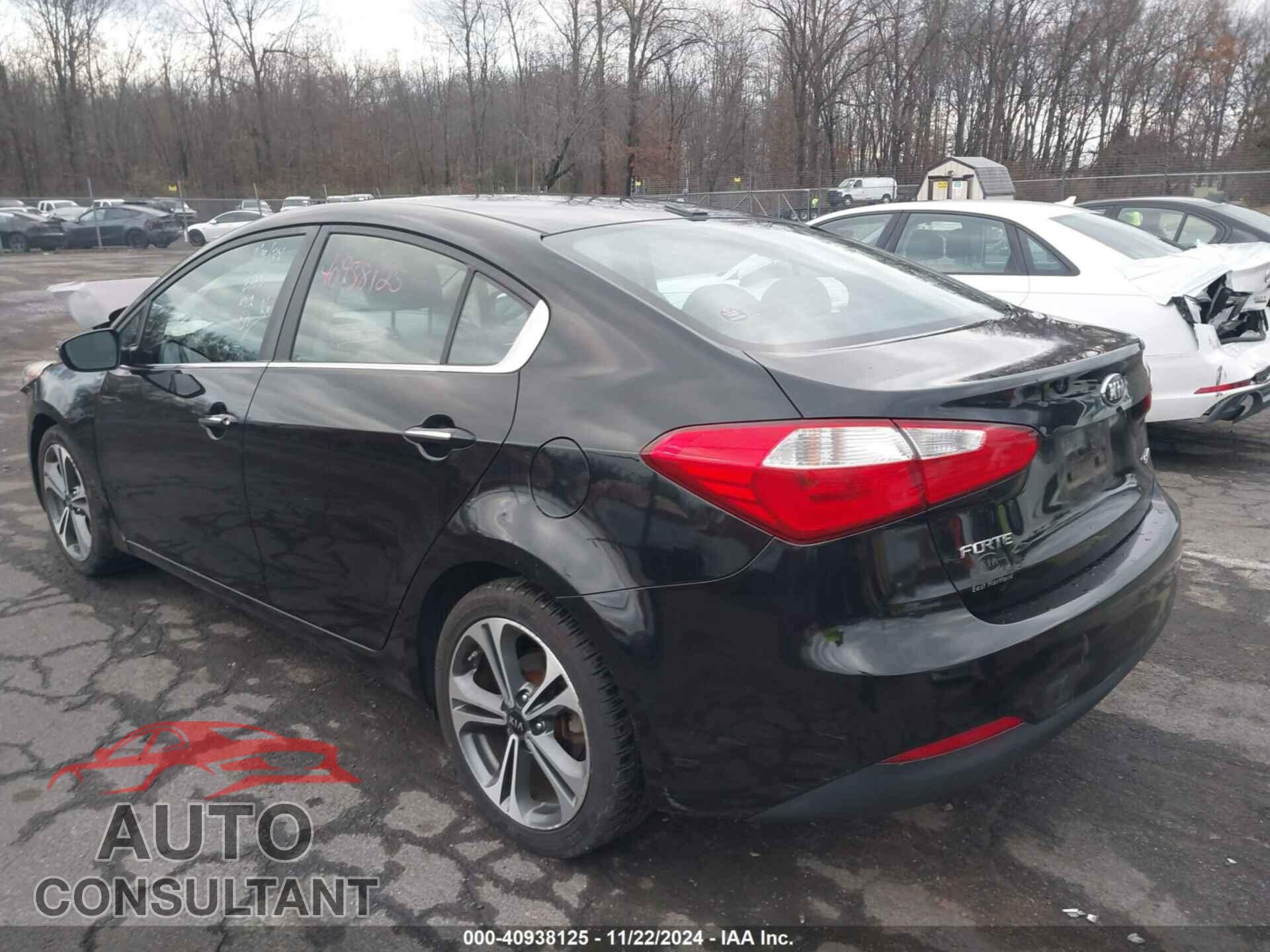 KIA FORTE 2016 - KNAFX4A8XG5447432