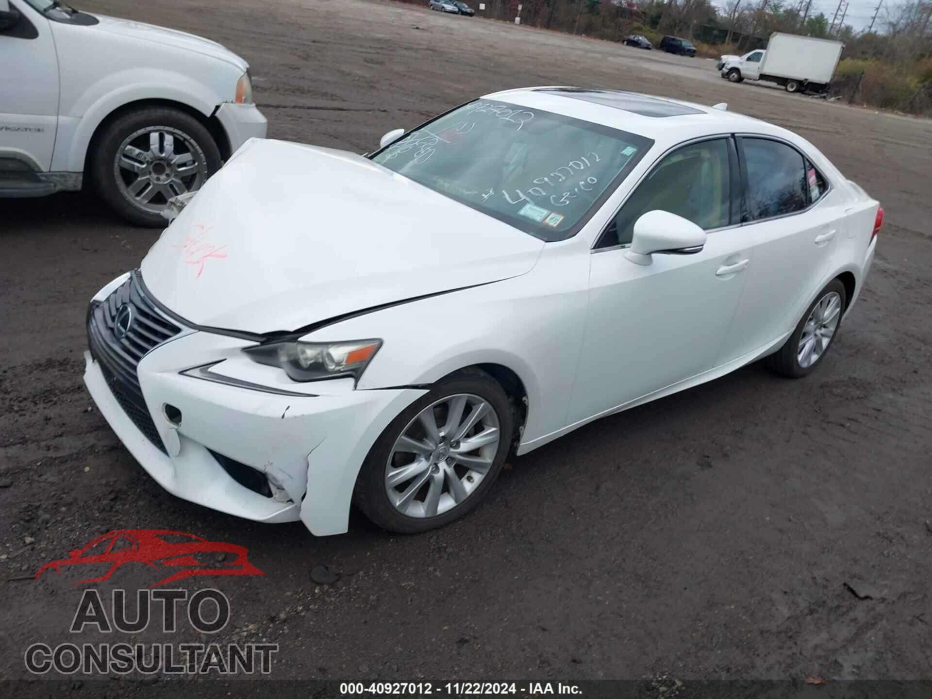 LEXUS IS 250 2015 - JTHCF1D29F5019153