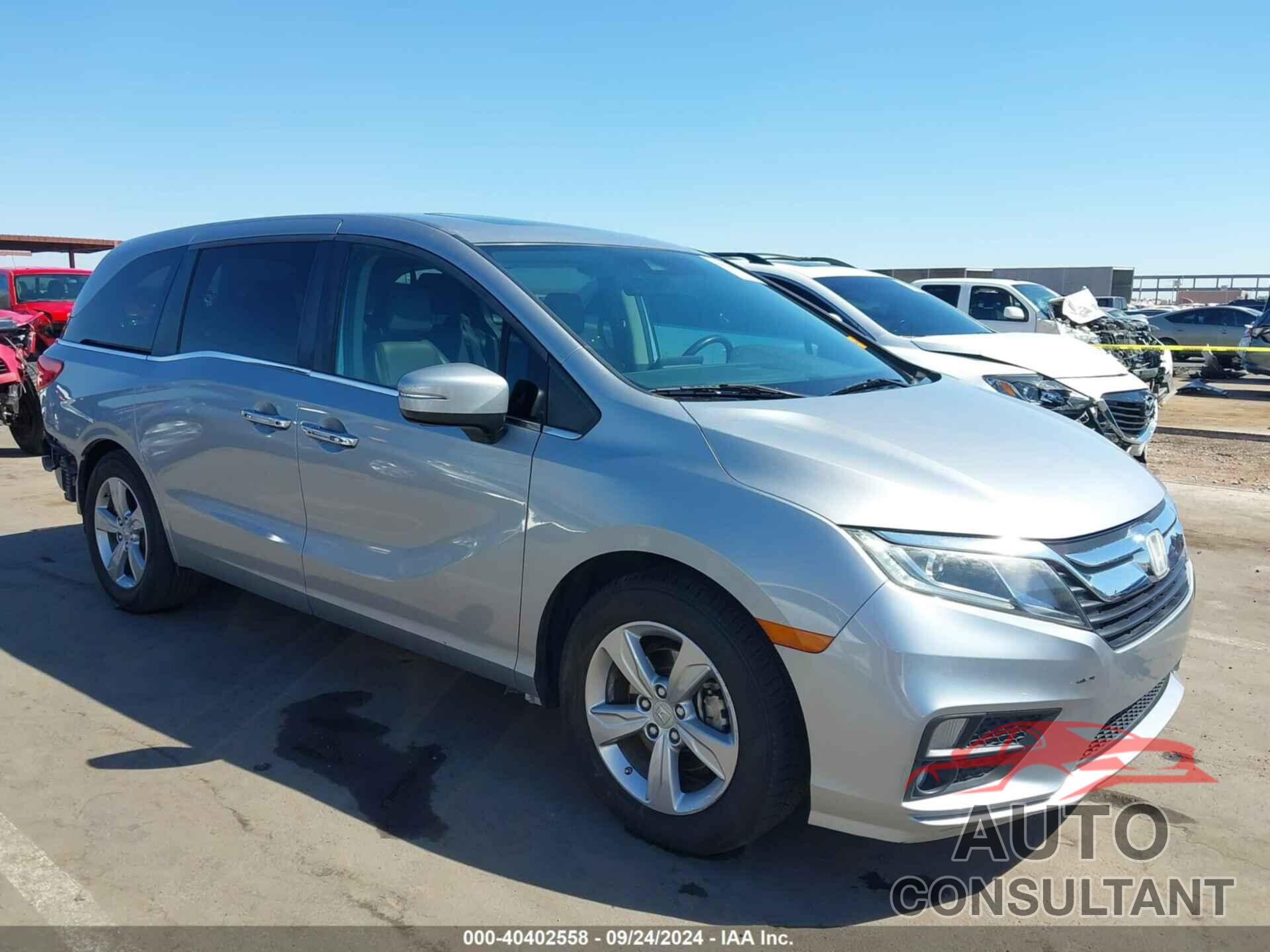 HONDA ODYSSEY 2018 - 5FNRL6H74JB095538