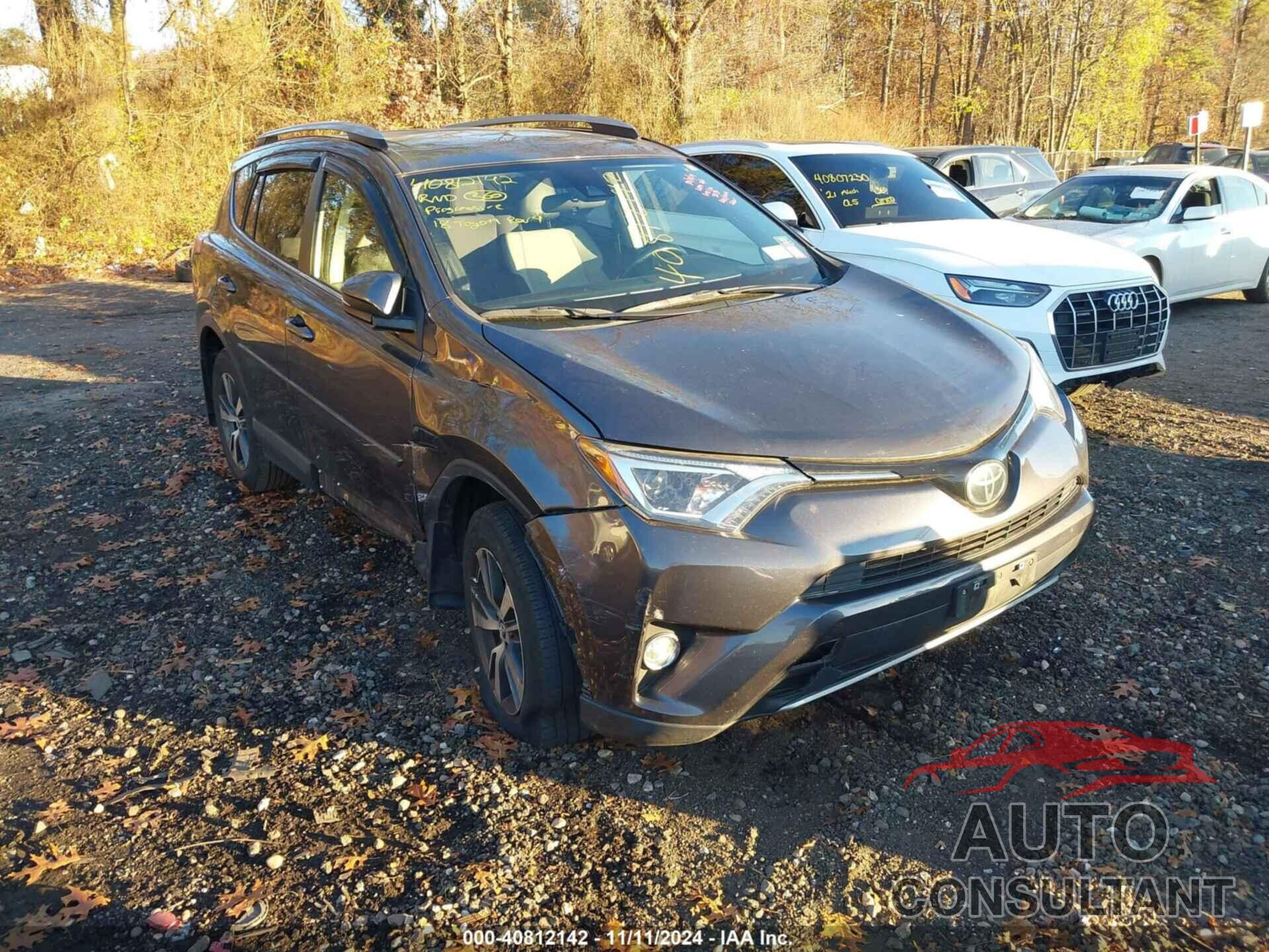 TOYOTA RAV4 2018 - JTMRFREV8JJ242092