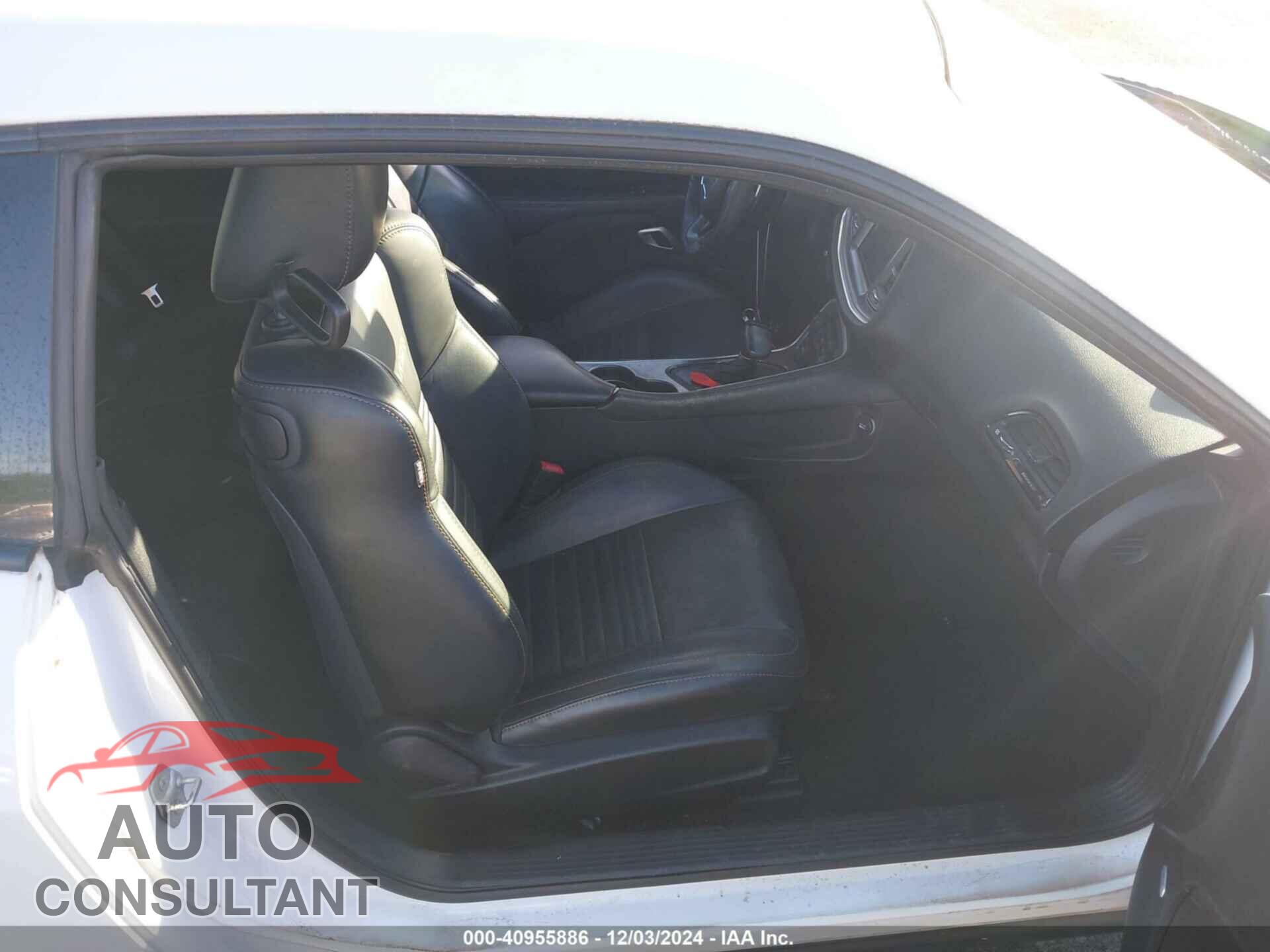DODGE CHALLENGER 2015 - 2C3CDZBT8FH884954
