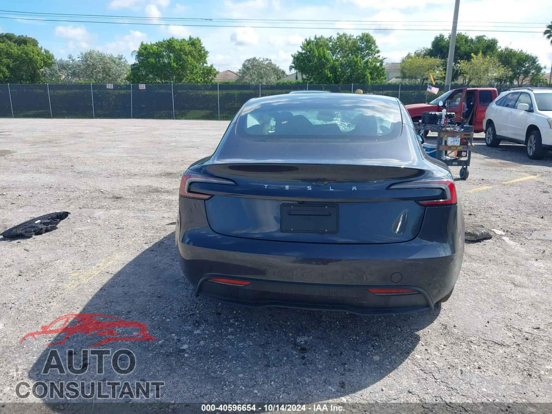 TESLA MODEL 3 2024 - 5YJ3E1EA2RF751069