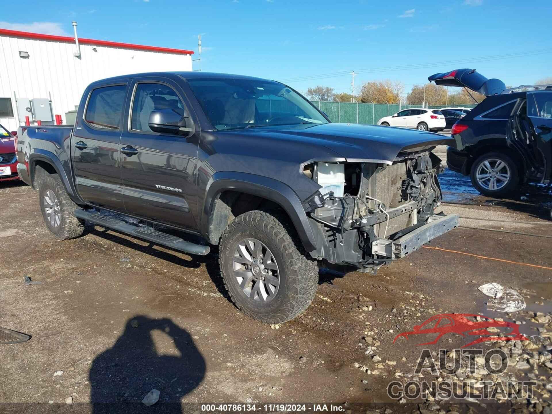 TOYOTA TACOMA 2018 - 5TFAZ5CN6JX064793