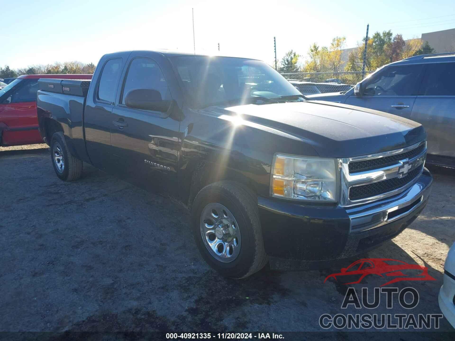 CHEVROLET SILVERADO 1500 2011 - 1GCRCSE07BZ363493