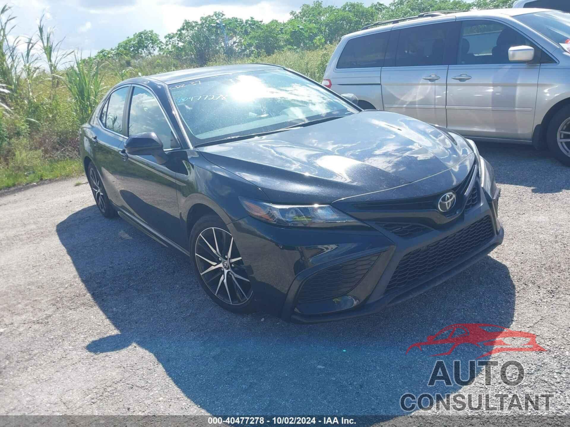 TOYOTA CAMRY 2021 - 4T1G11AKXMU492547