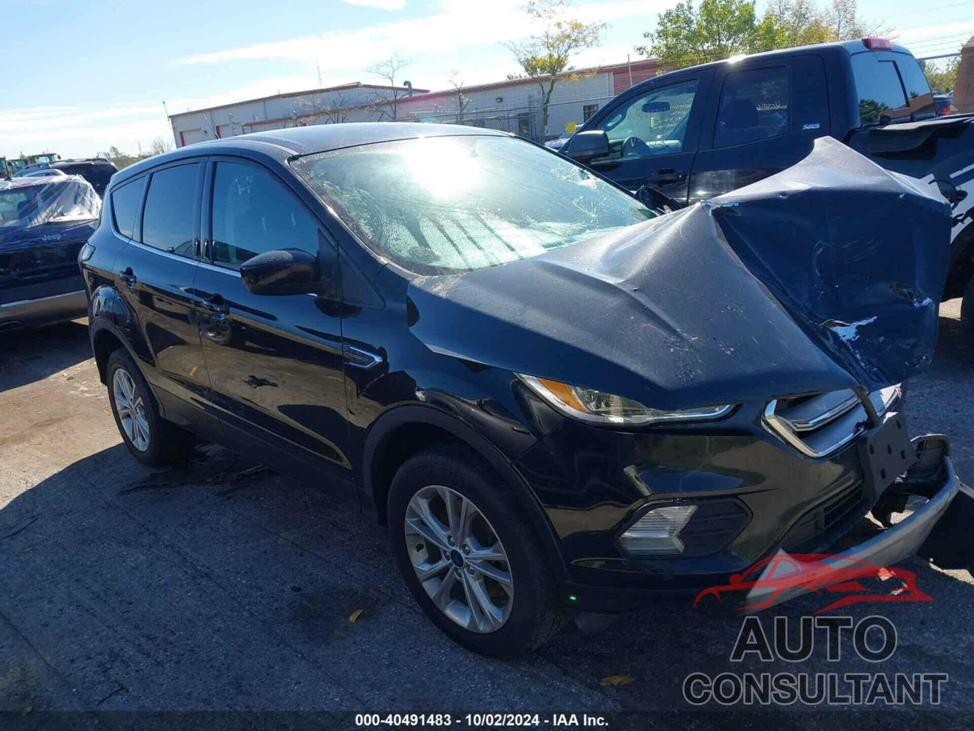 FORD ESCAPE 2017 - 1FMCU9GD9HUE18474