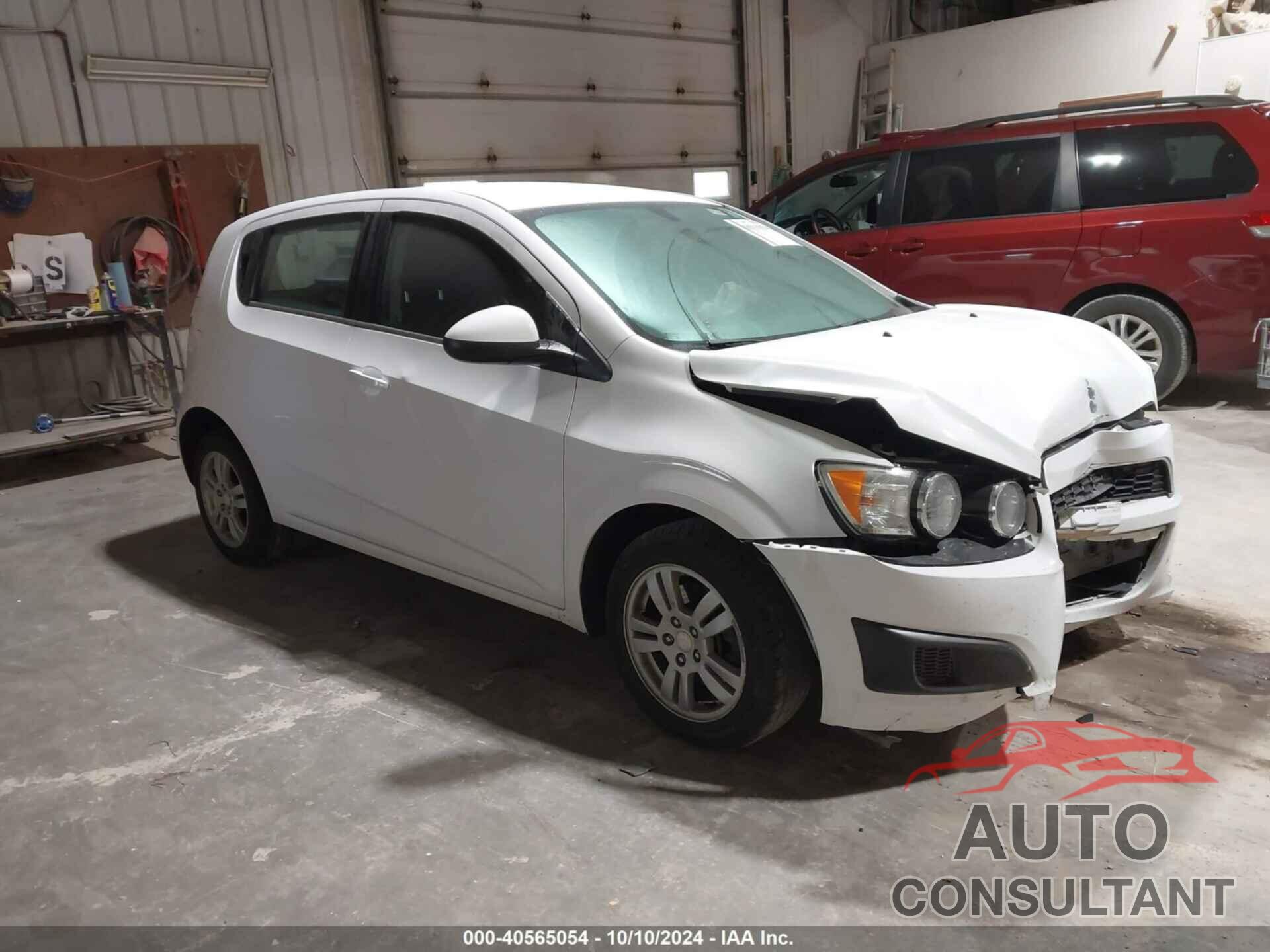 CHEVROLET SONIC 2015 - 1G1JC6SH3F4207073
