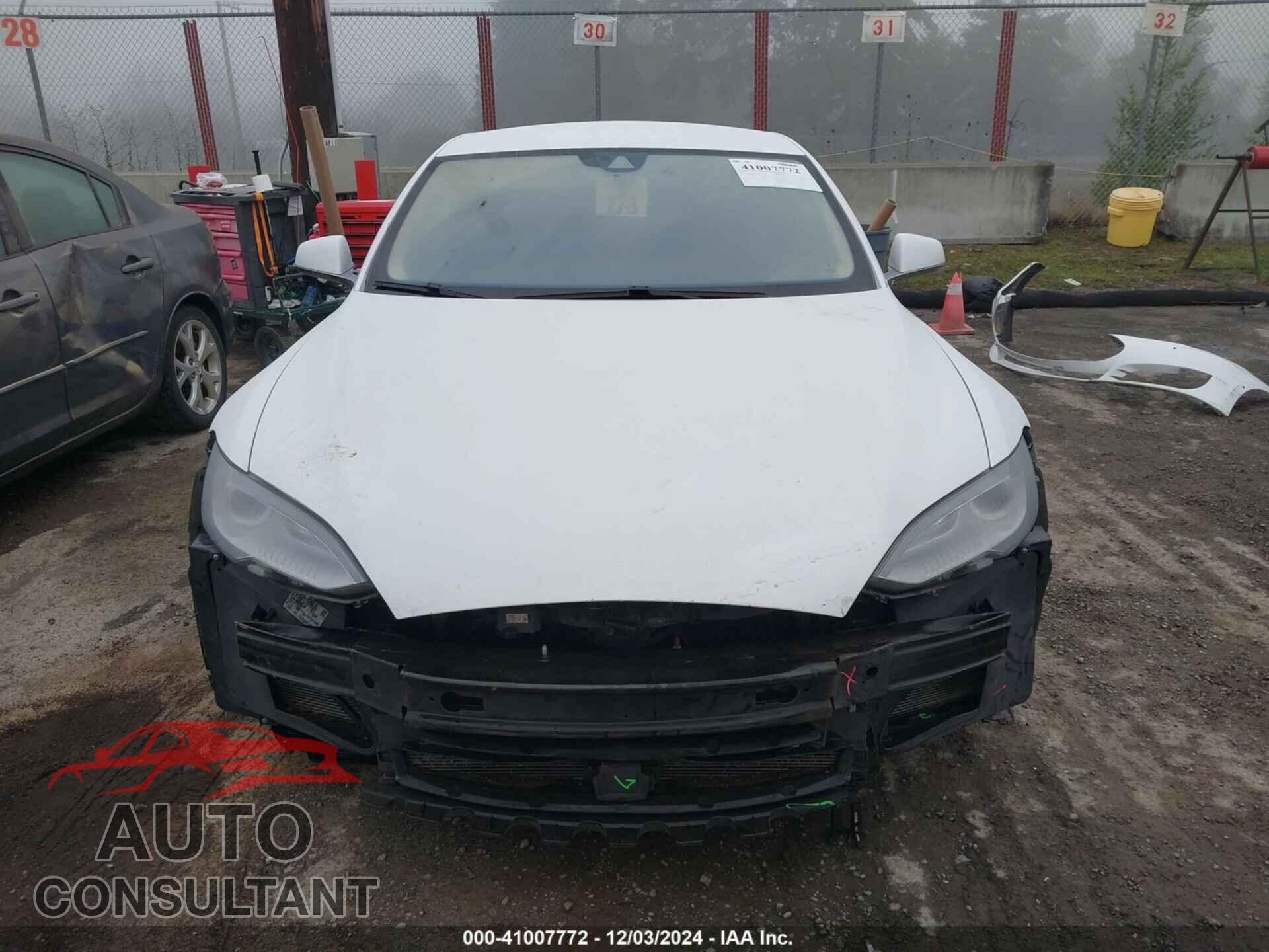 TESLA MODEL S 2015 - 5YJSA1E2XFF111896