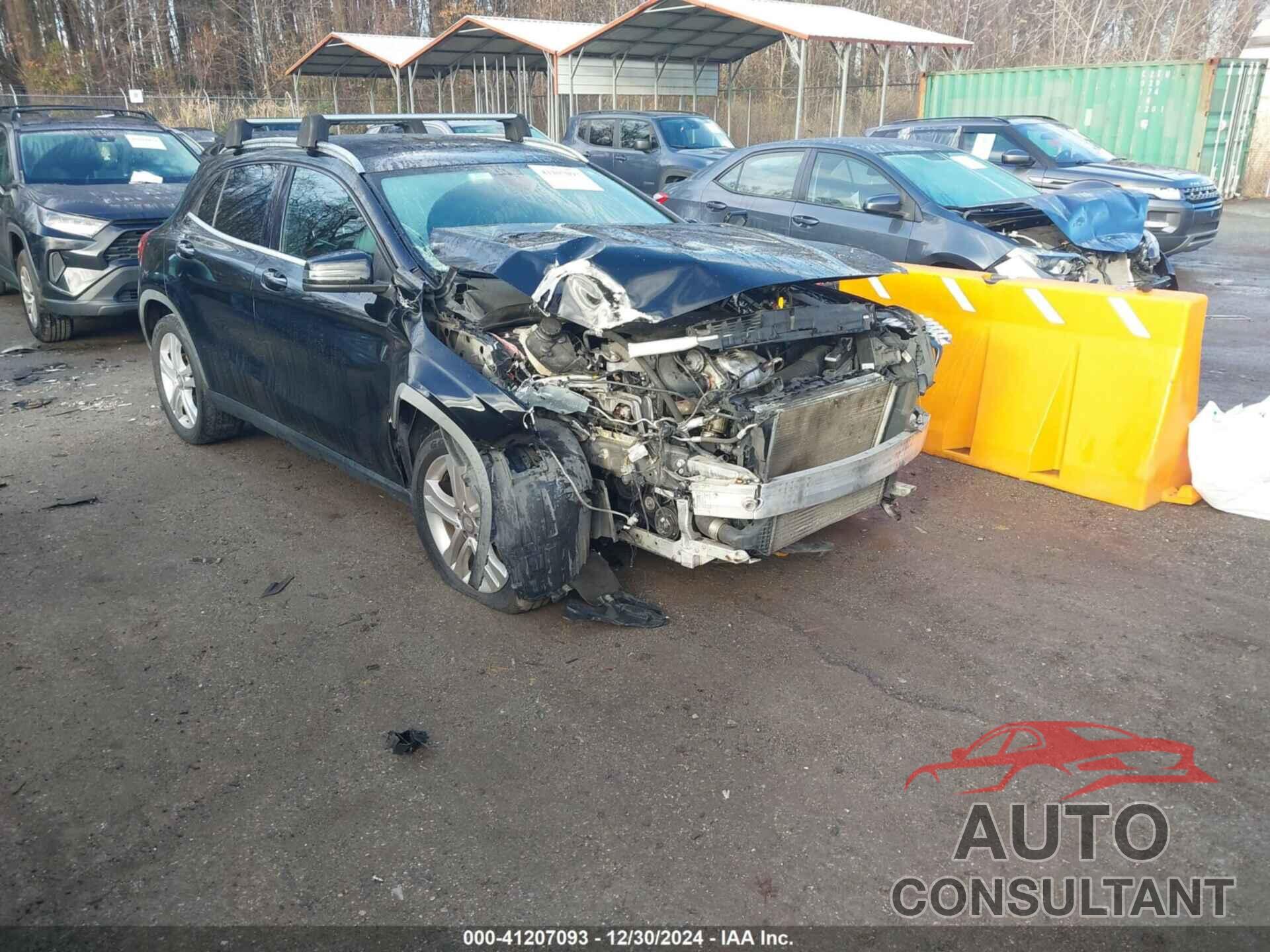 MERCEDES-BENZ GLA 250 2016 - WDCTG4GB7GJ250230