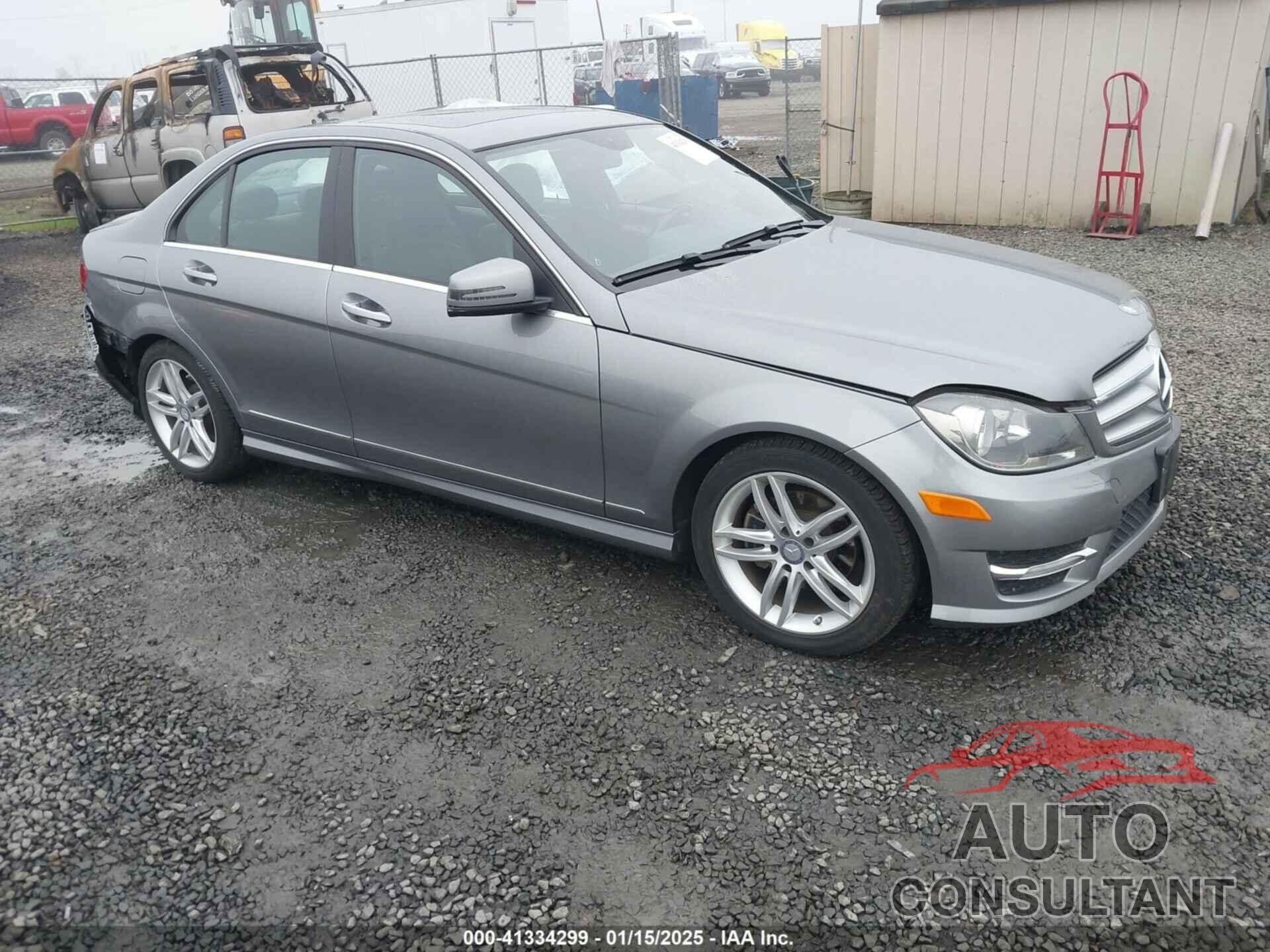 MERCEDES-BENZ C 250 2013 - WDDGF4HB1DR292663