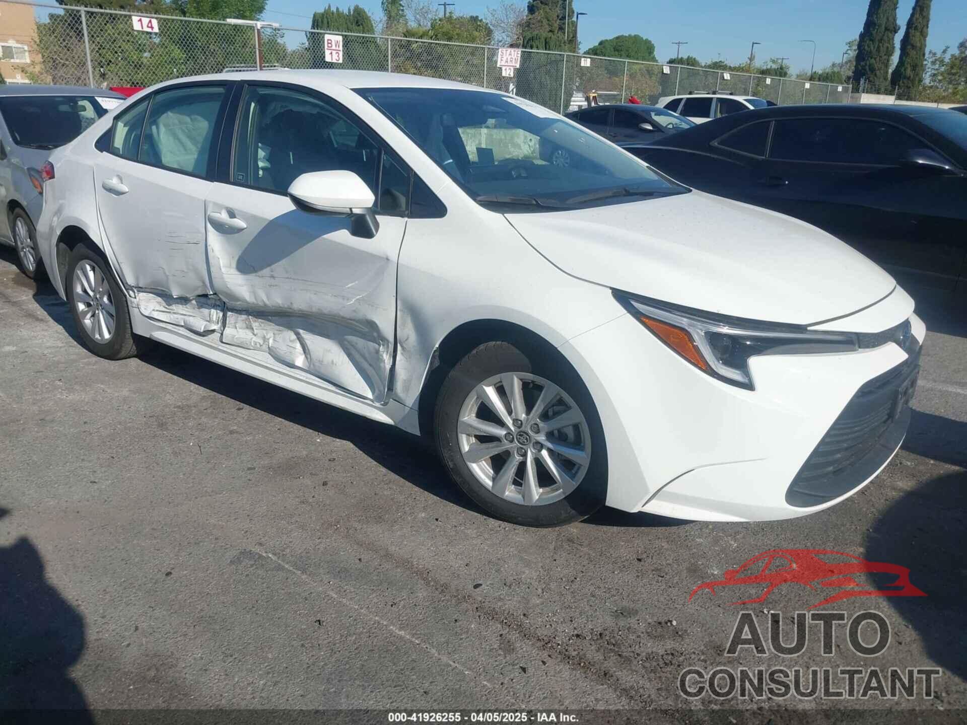 TOYOTA COROLLA 2024 - JTDBCMFE4R3044640