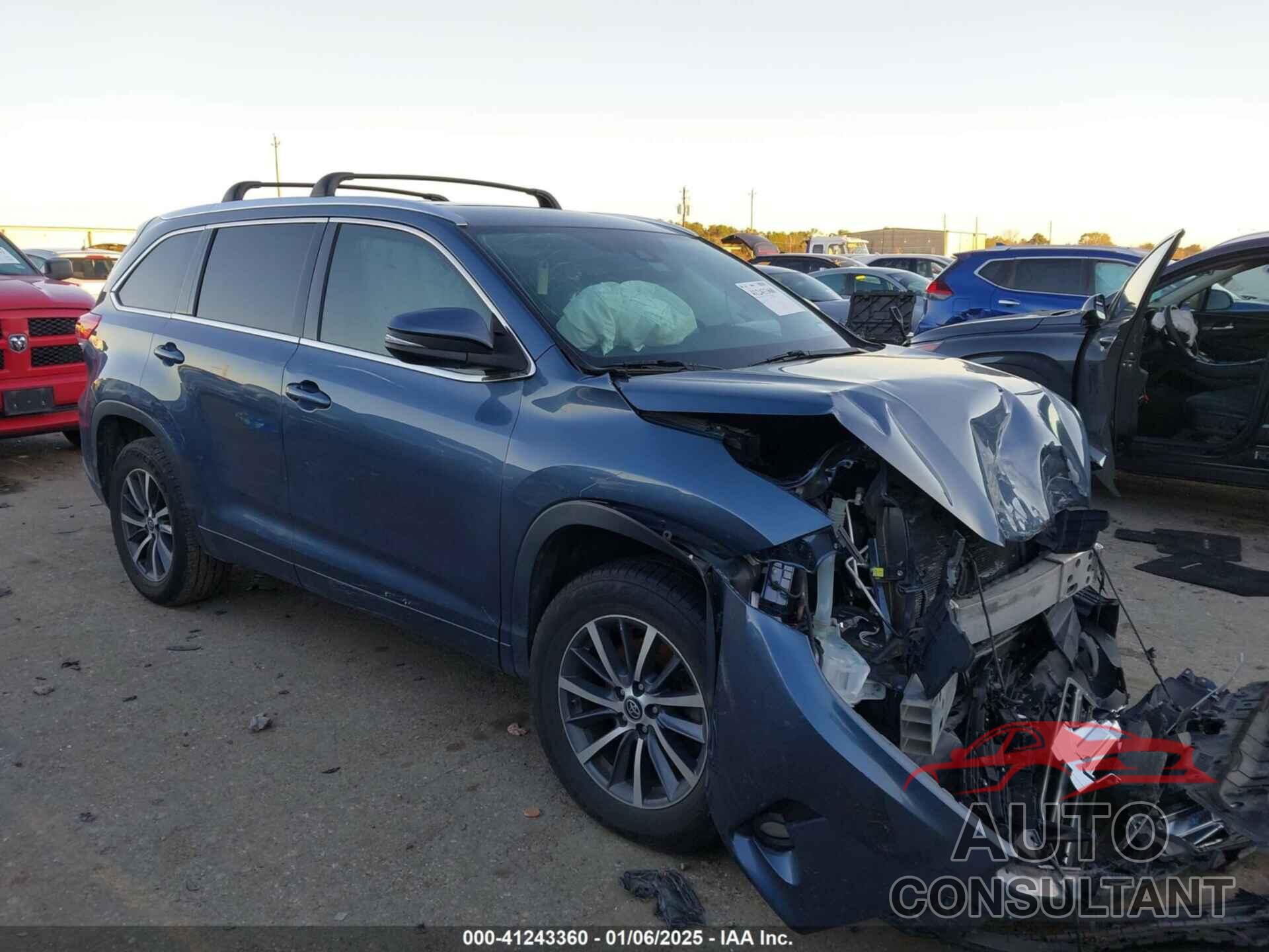 TOYOTA HIGHLANDER 2017 - 5TDKZRFH4HS509436