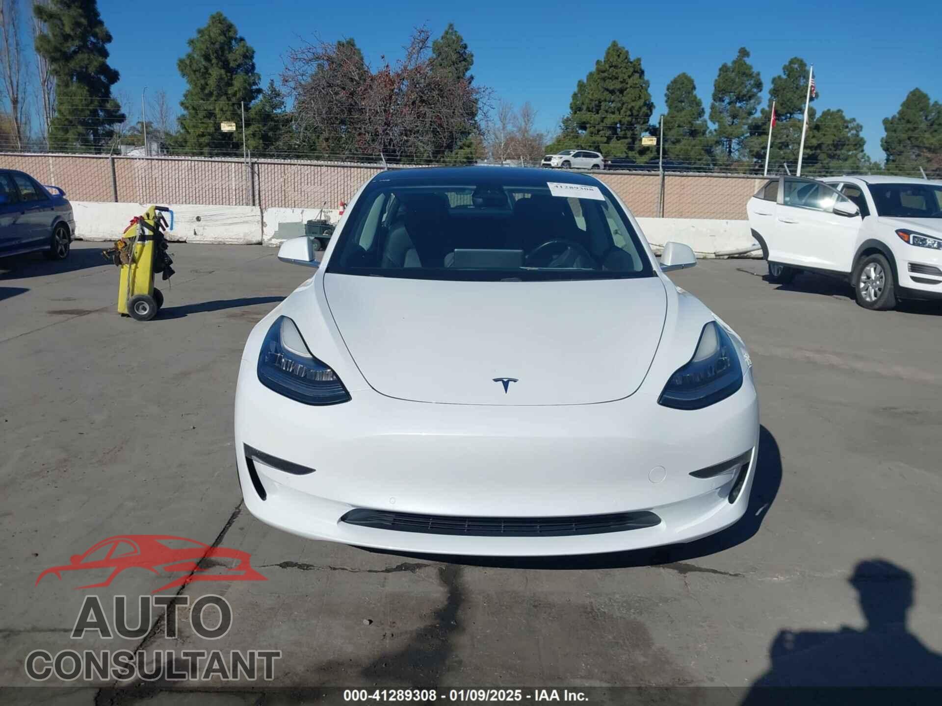 TESLA MODEL 3 2018 - 5YJ3E1EA2JF047295