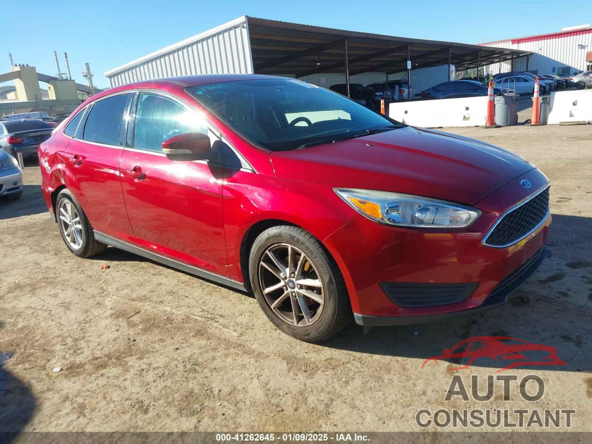 FORD FOCUS 2015 - 1FADP3F21FL256720