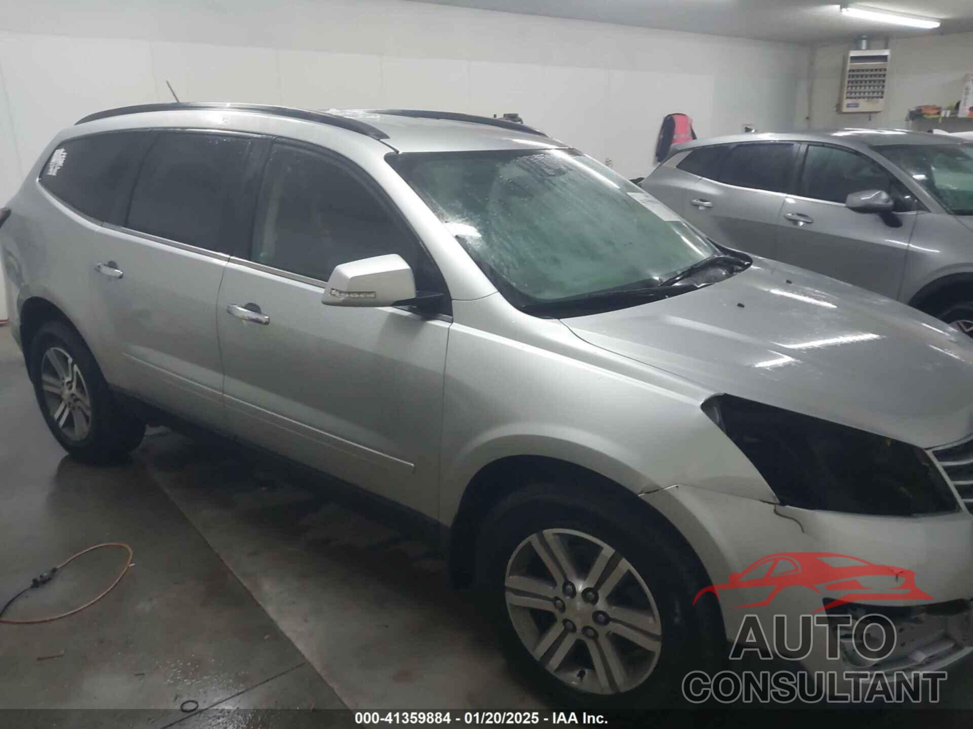 CHEVROLET TRAVERSE 2015 - 1GNKVGKD8FJ121047