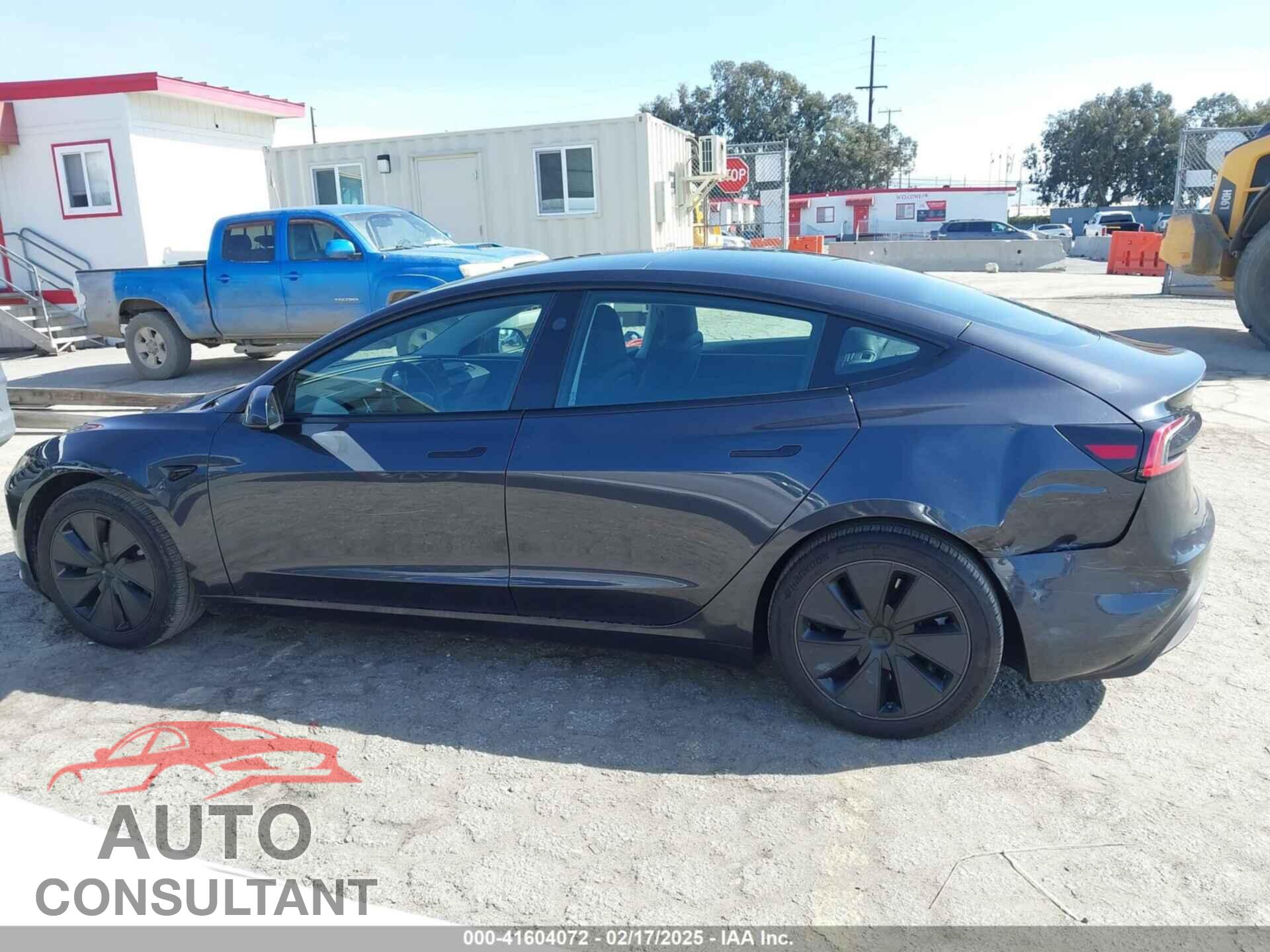 TESLA MODEL 3 2024 - 5YJ3E1EB5RF744058