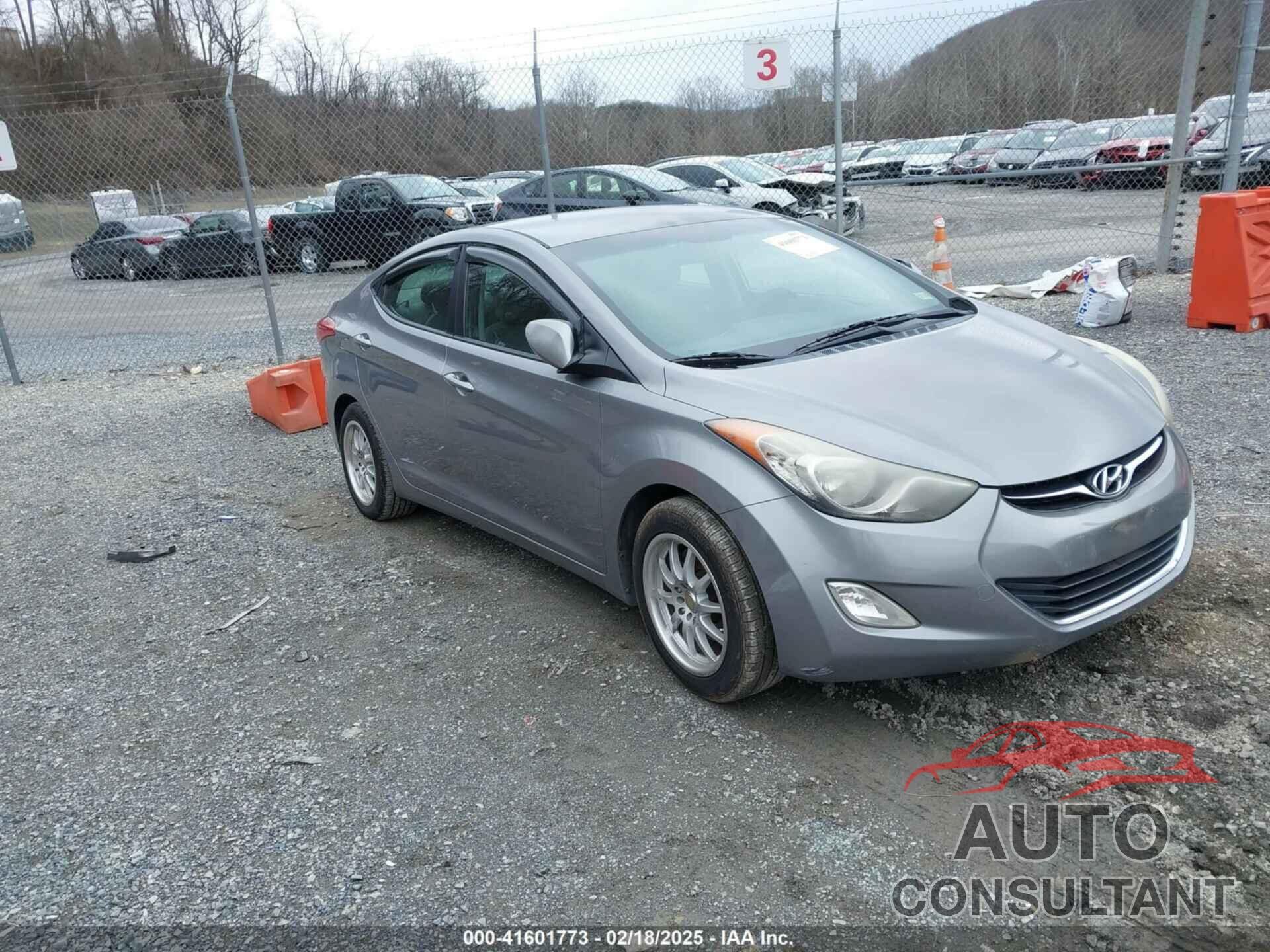 HYUNDAI ELANTRA 2012 - KMHDH4AE6CU304552
